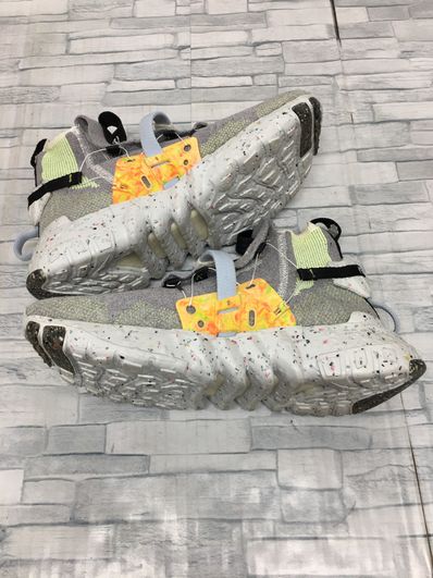 NIKE "SPACE HIPPIE COLLECTION" 03 VOLT