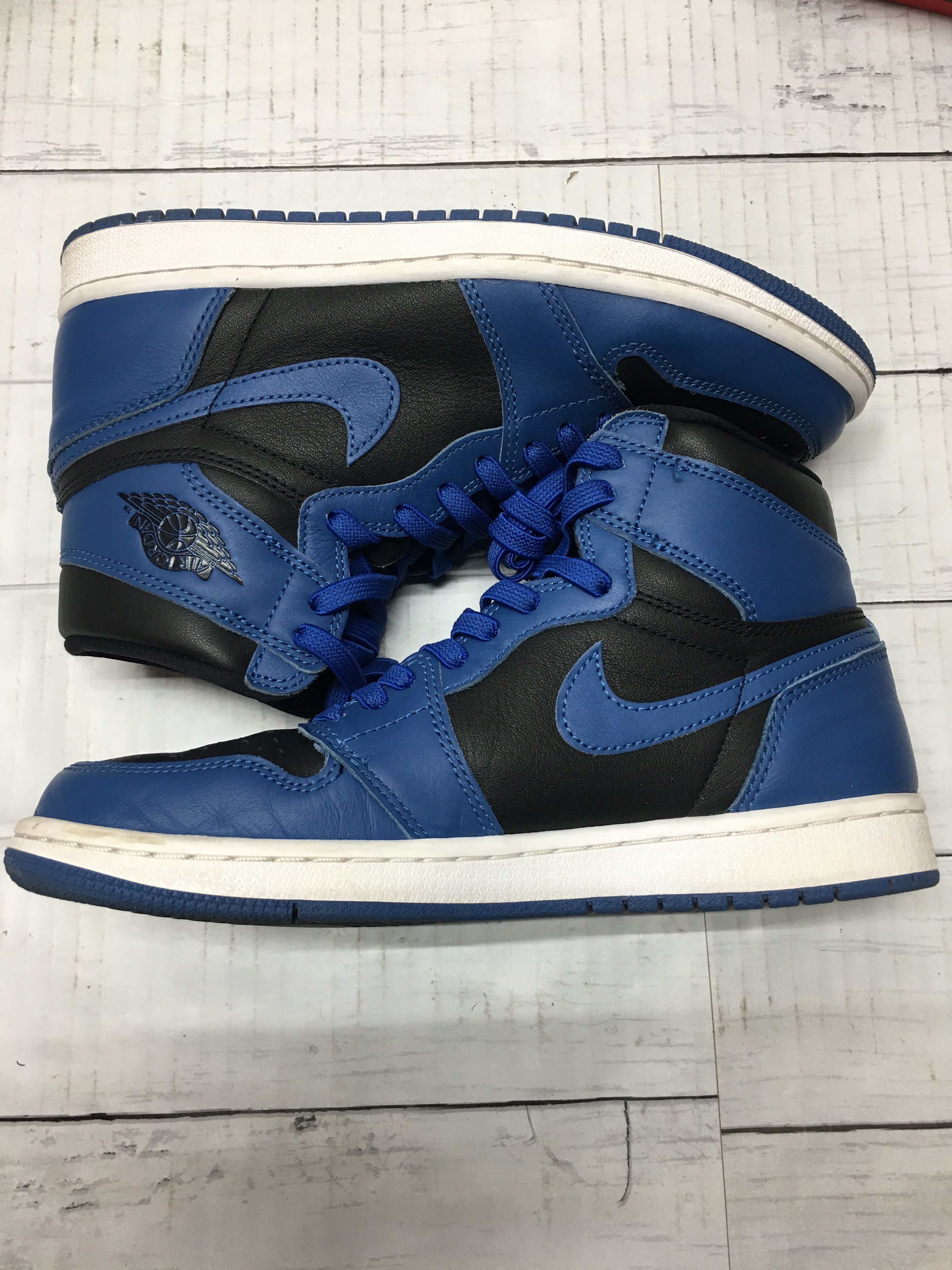 Nike Air Jordan 1 Retro High OG "Dark Marina Blue"