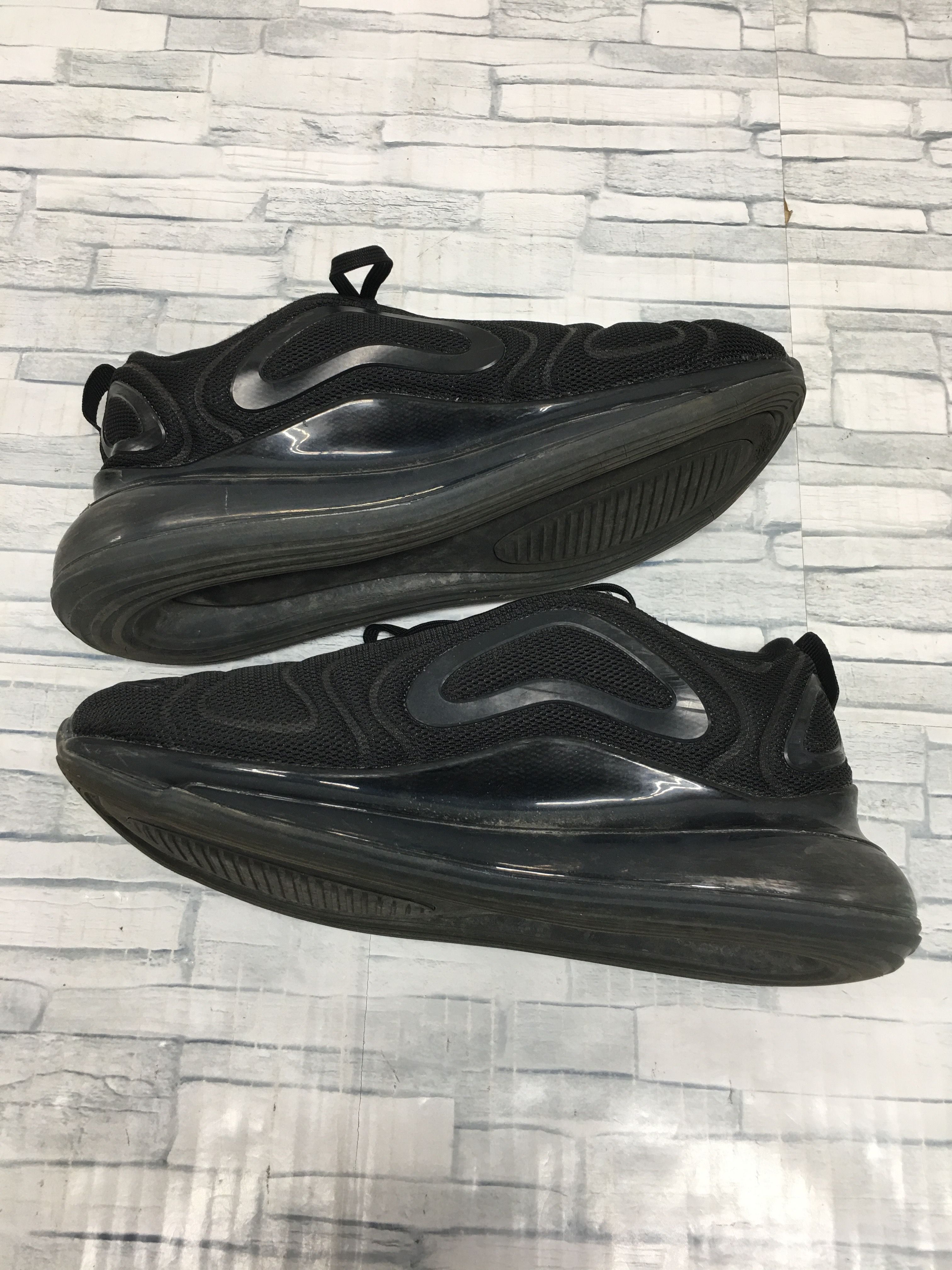 Nike AirI Max 720 "Triple Black"