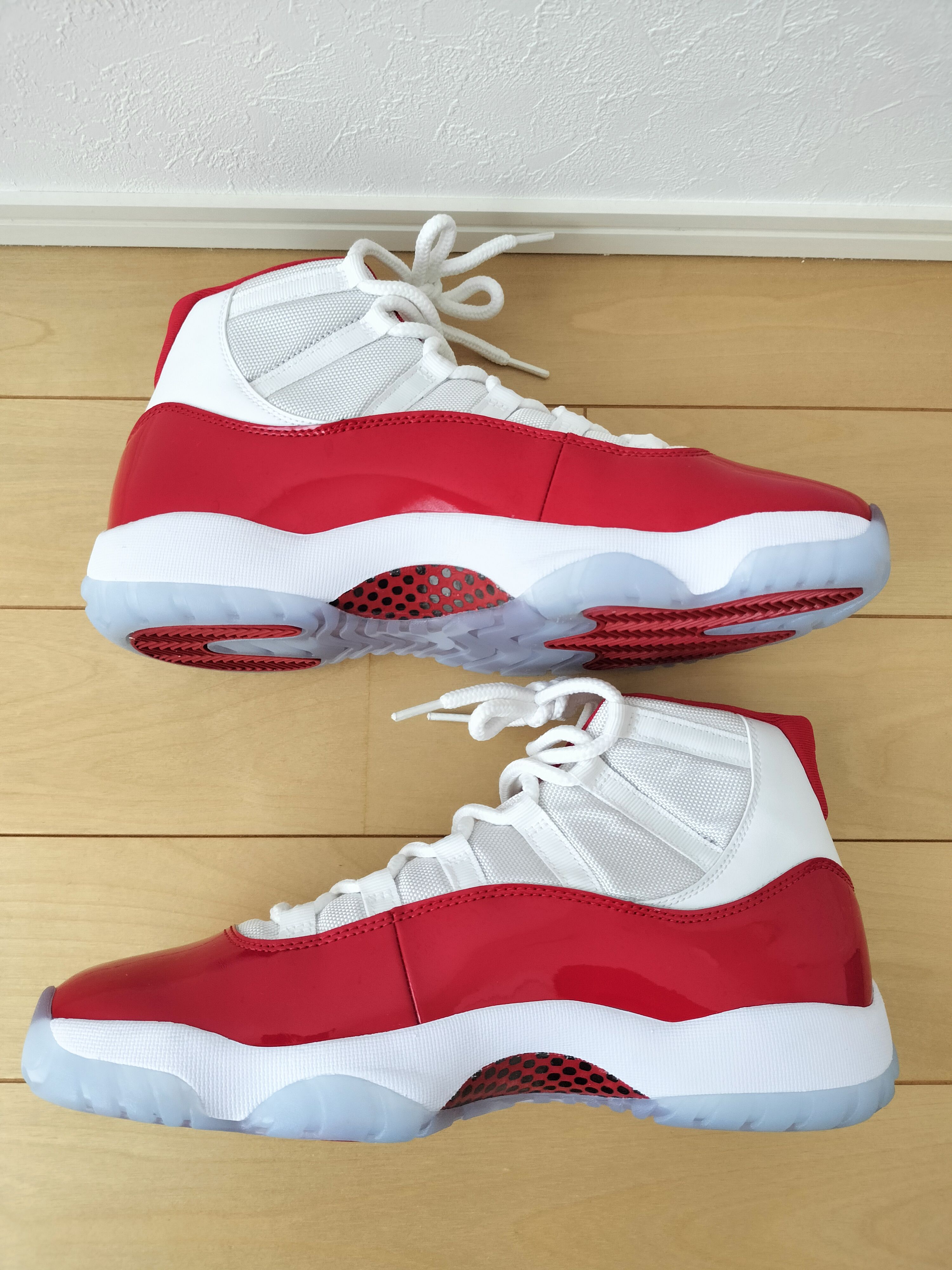 Nike Air Jordan 11 "Varsity Red"