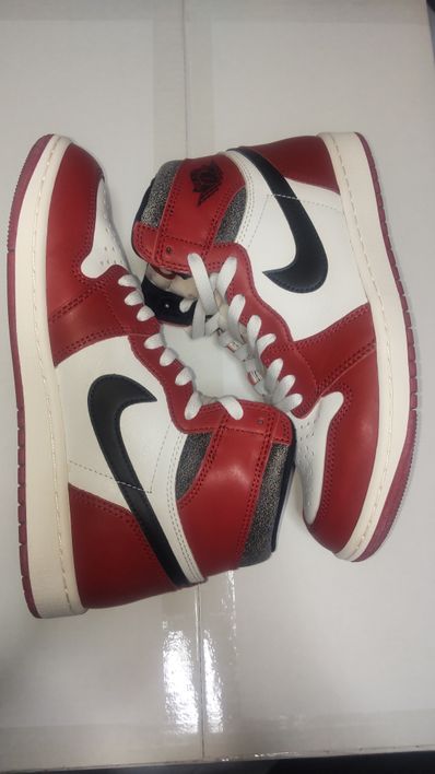 Nike Air Jordan 1 High OG "Lost & Found/Chicago"
