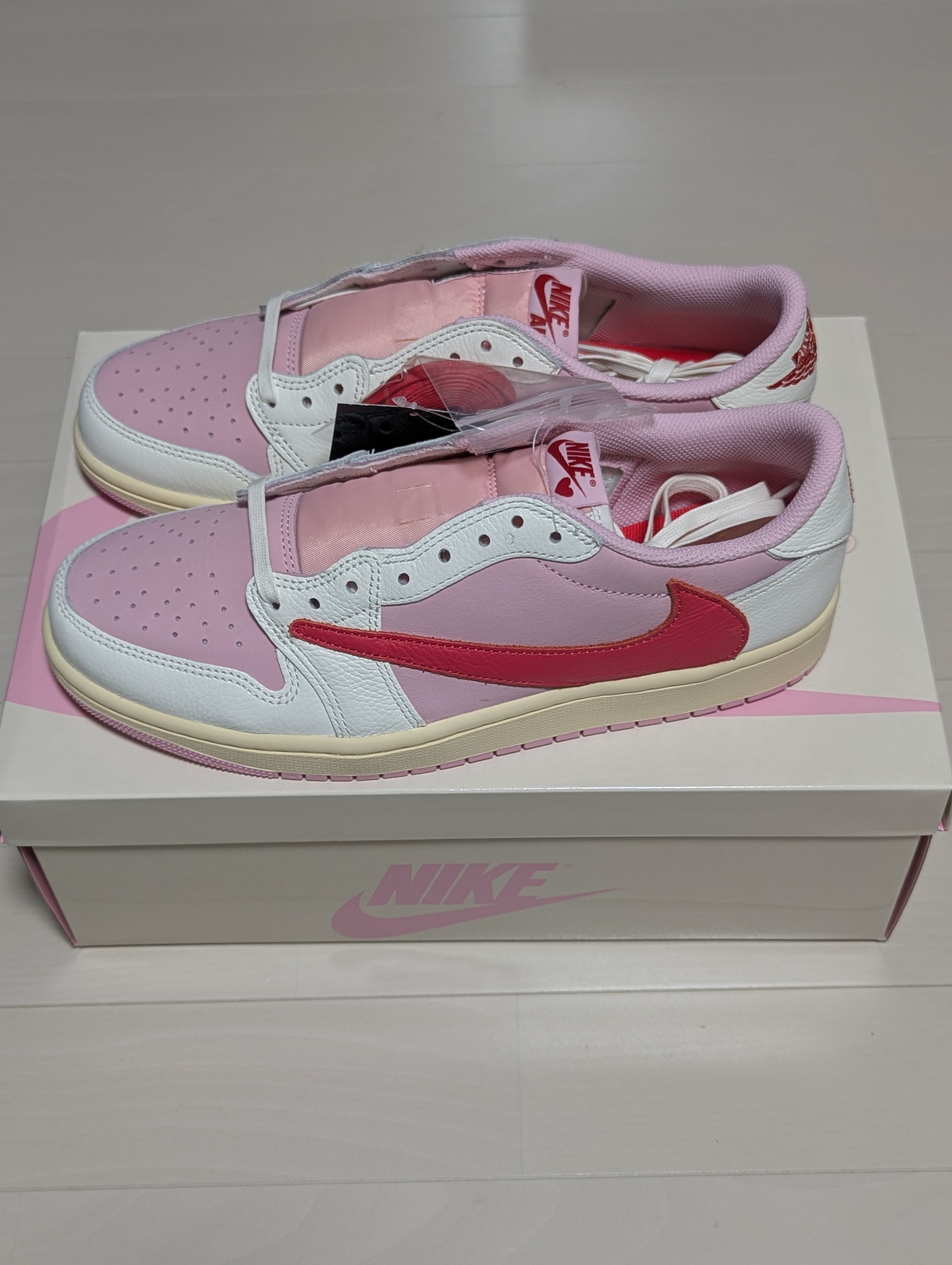 Travis Scott × Nike Air Jordan 1 Retro Low OG "Sail/Tropical Pink"