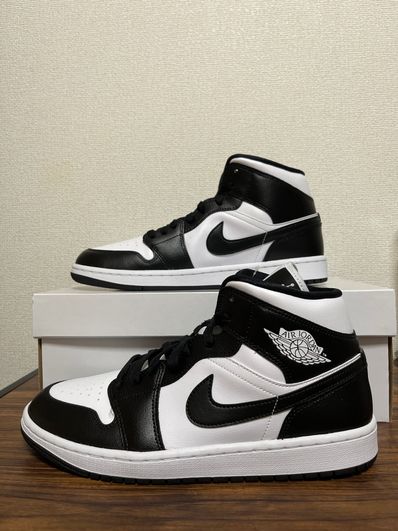 Nike Women's Air Jordan 1 Mid "Black/White"