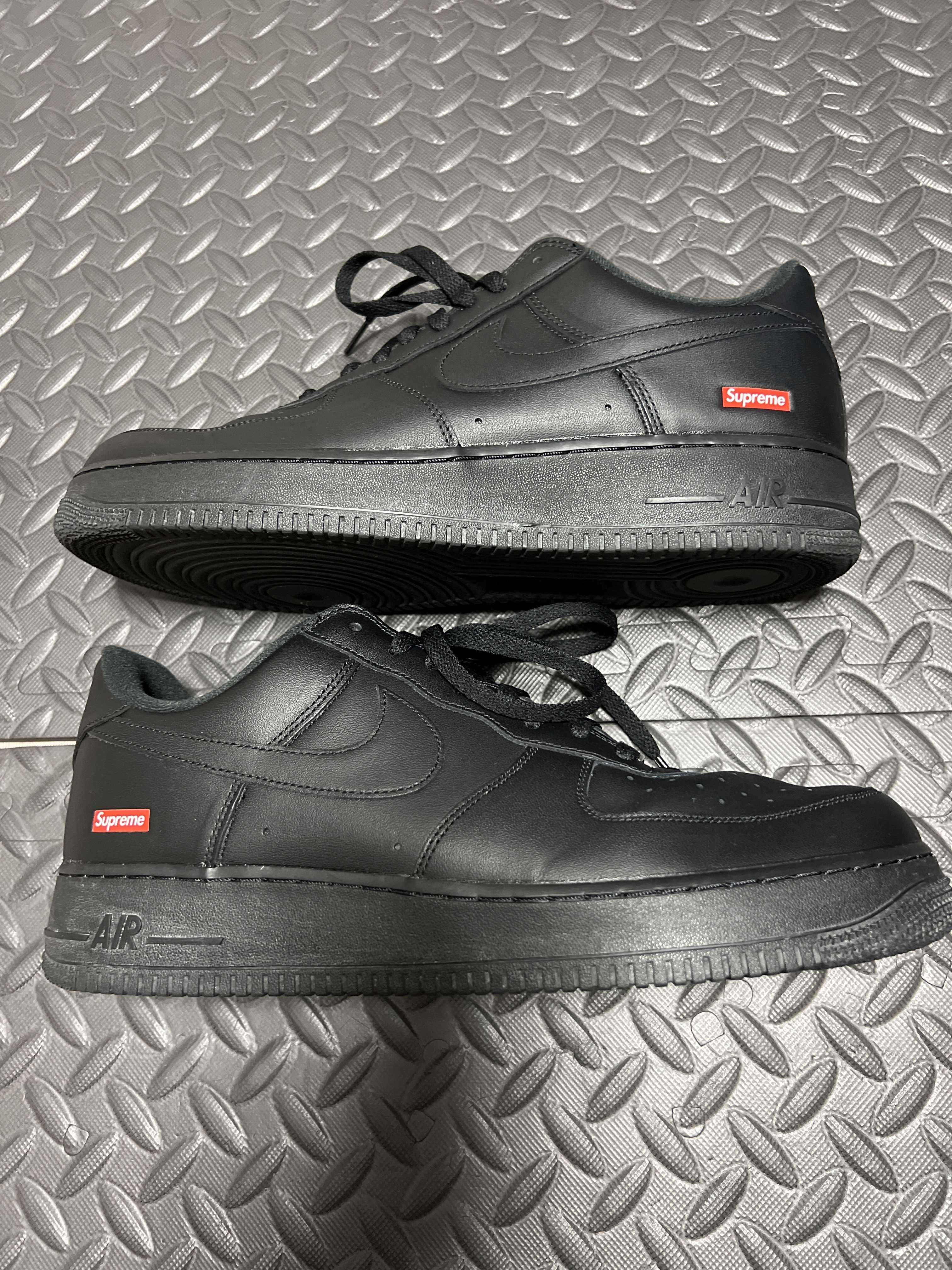 Supreme × Nike Air Force 1 Low "Black"