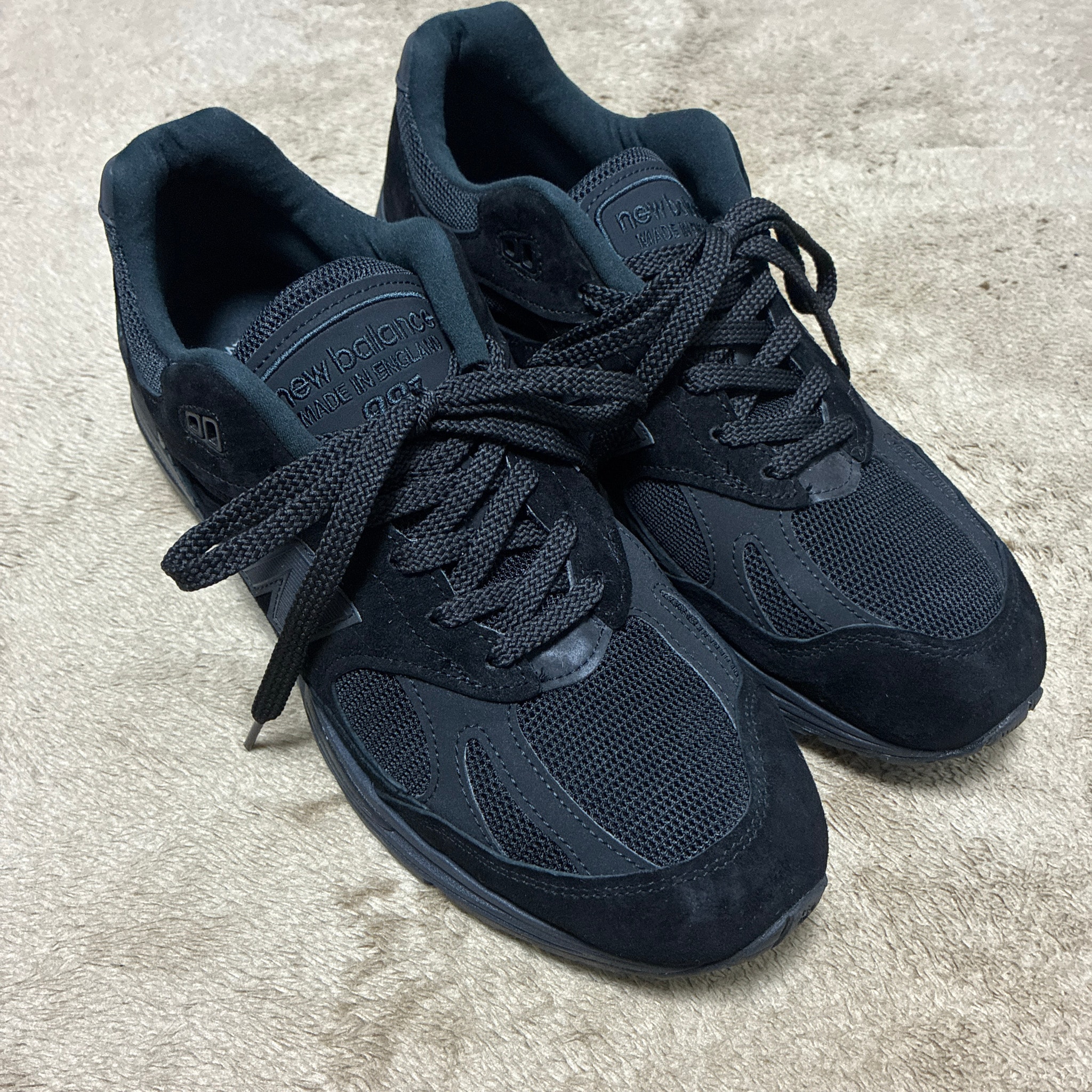 New Balance 991V2 "Triple Black"