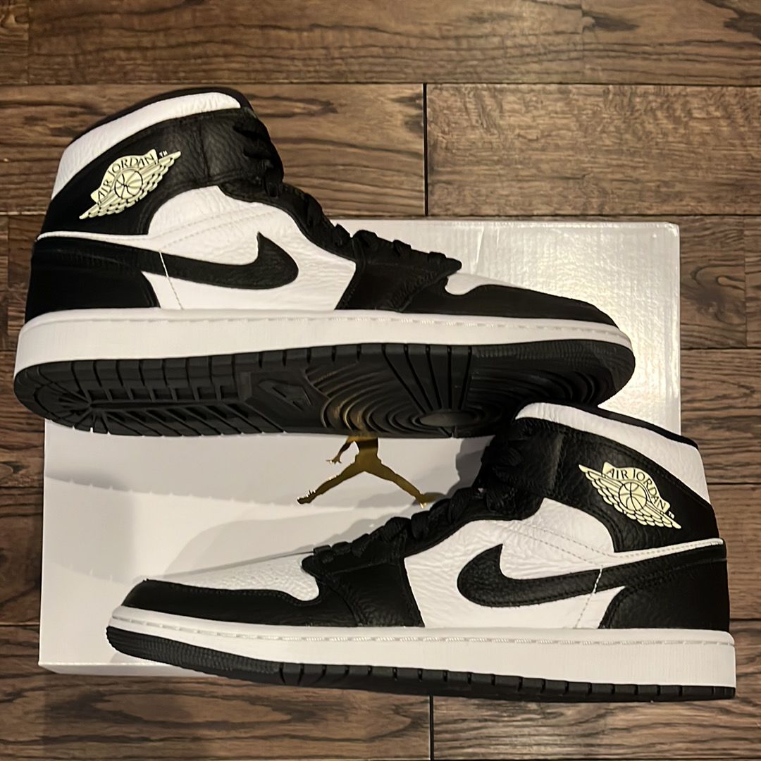 Nike Women's Air Jordan 1 Mid "Homage"