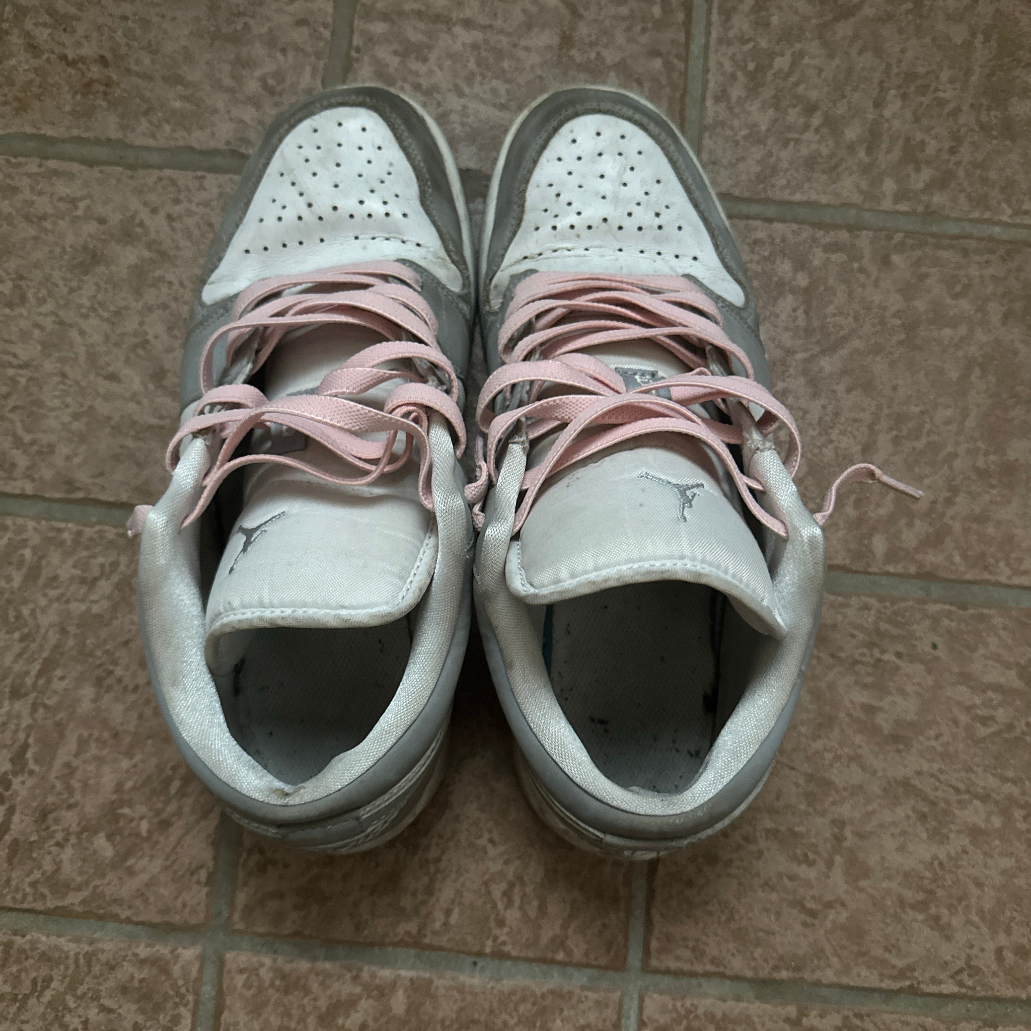 Nike Women's Air Jordan 1 Low "Wolf Grey"