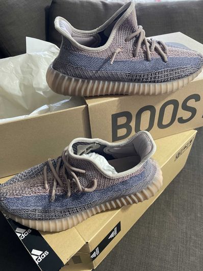 adidas YEEZY Boost 350V2 "Fade"
