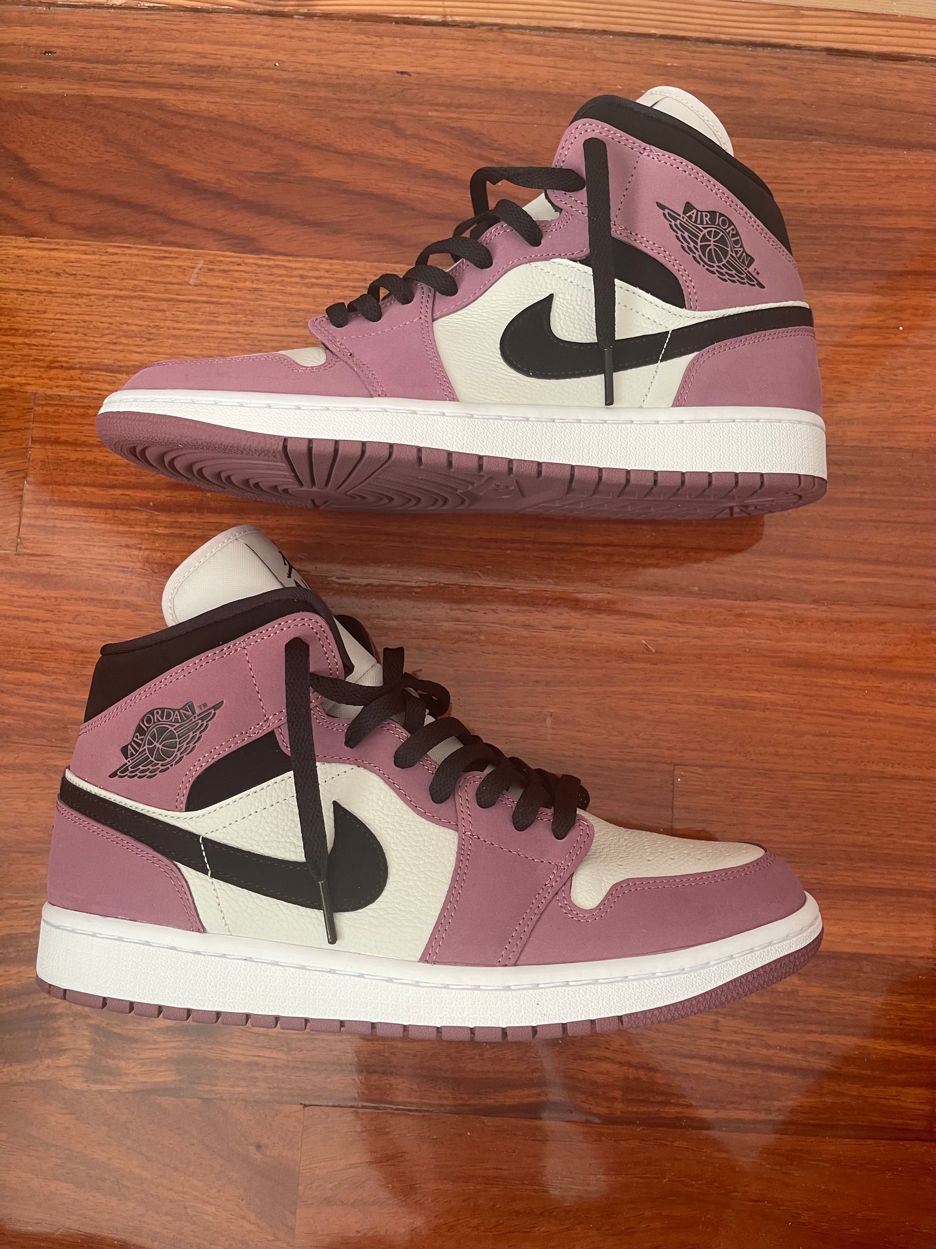 Nike Women's Air Jordan 1 Mid "Berry Pink"