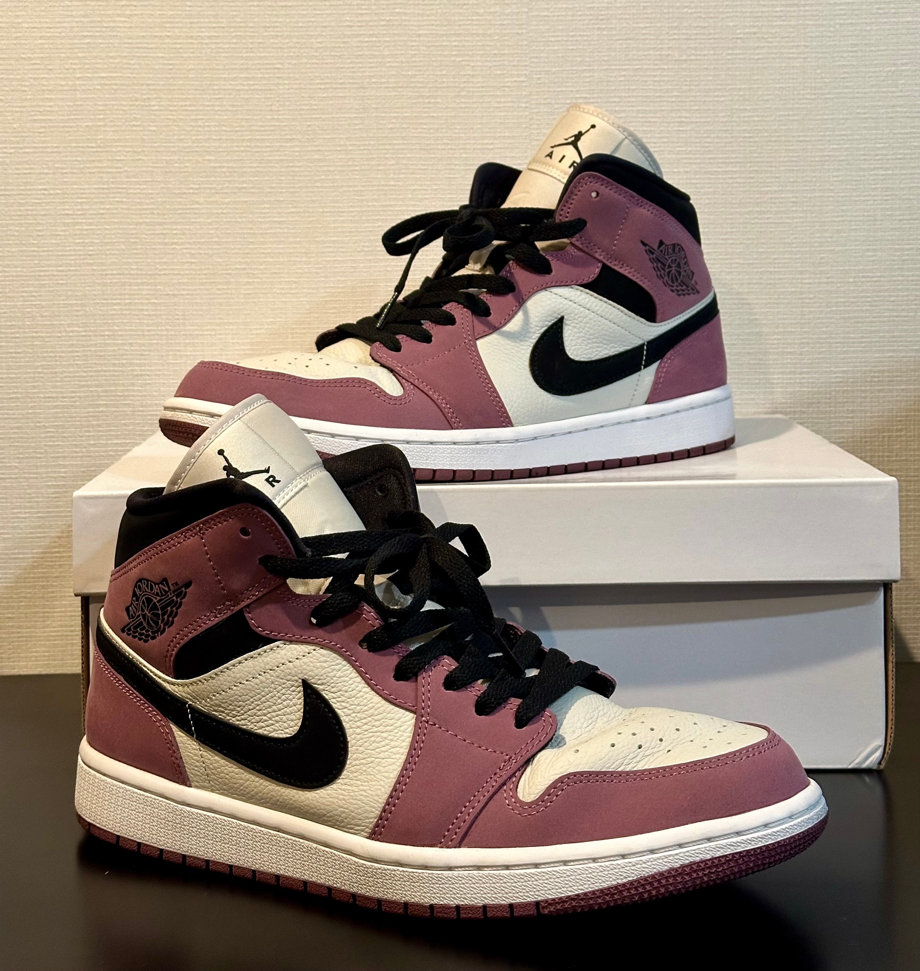 Nike Women's Air Jordan 1 Mid "Berry Pink"