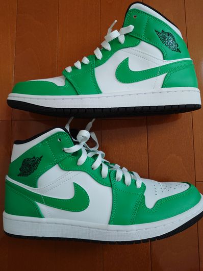 Nike Air Jordan 1 Mid "Lucky Green"