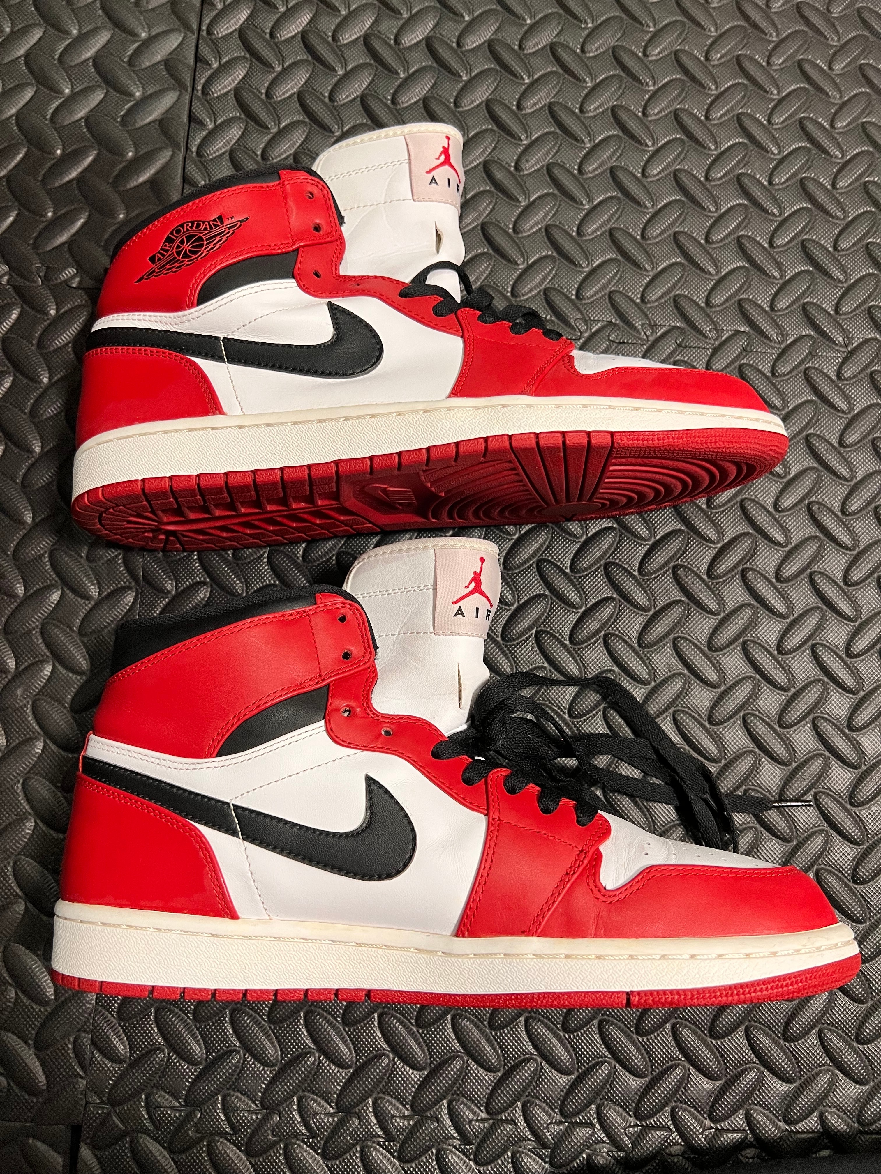 ナイキ エアジョーダン1 レトロ ハイ "シカゴ" (2013)