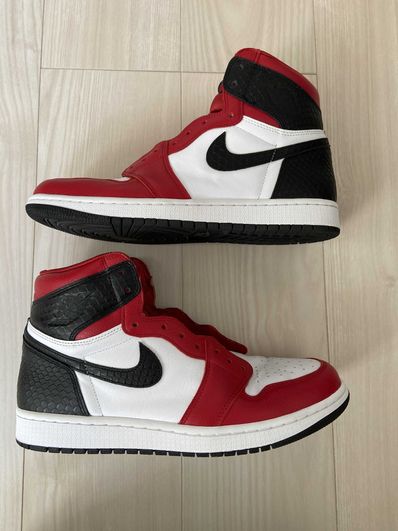 Nike Women's Air Jordan 1 High OG "Satin Red"