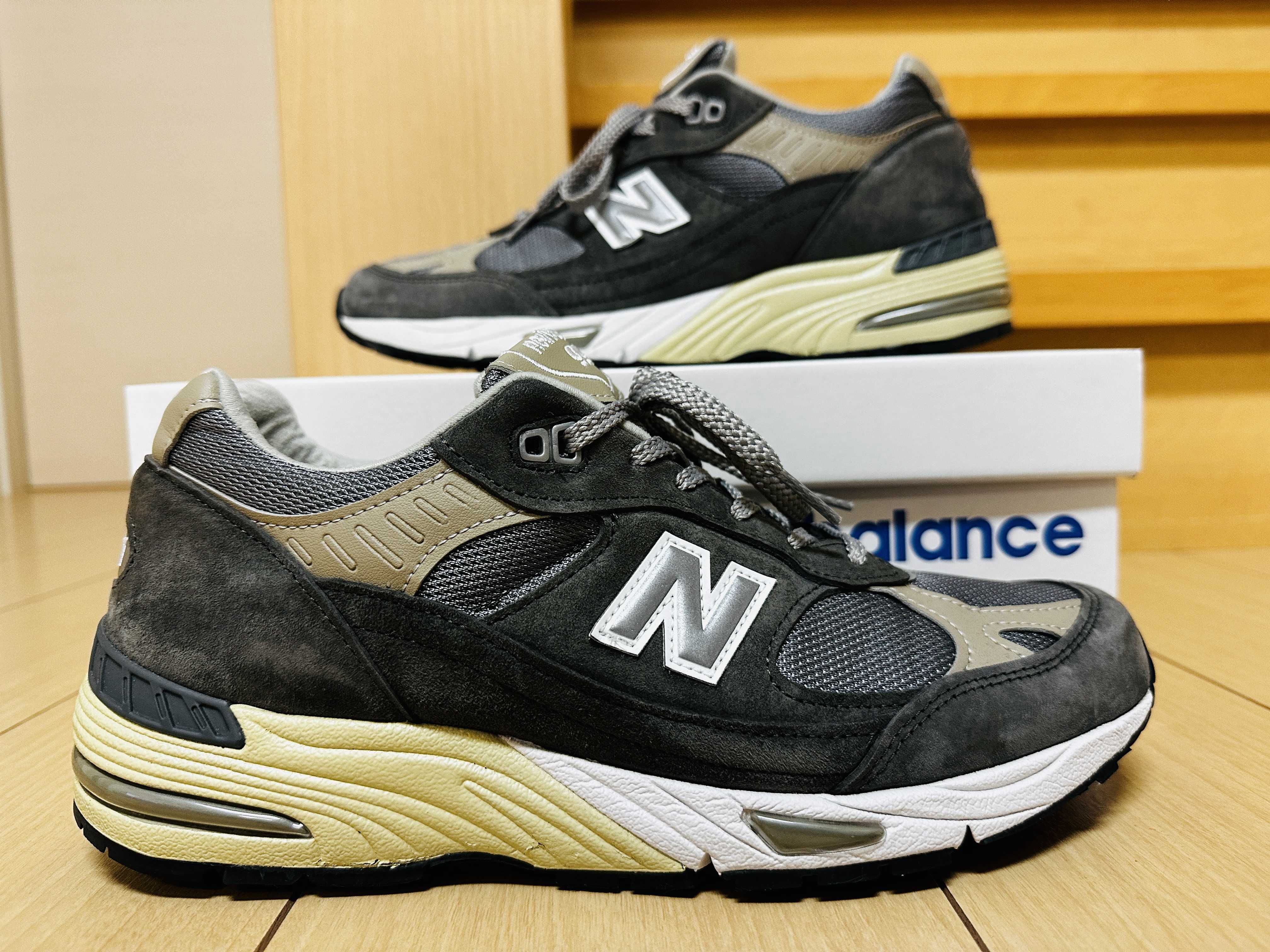 New Balance M991UKF Flimby Catalogue Pack "Grey/White"