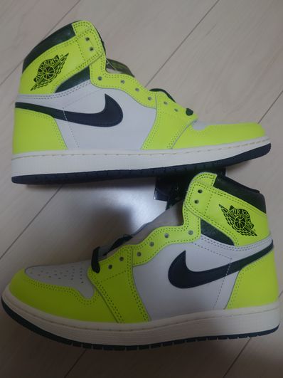 Nike Air Jordan 1 High OG "Volt/Visionaire"