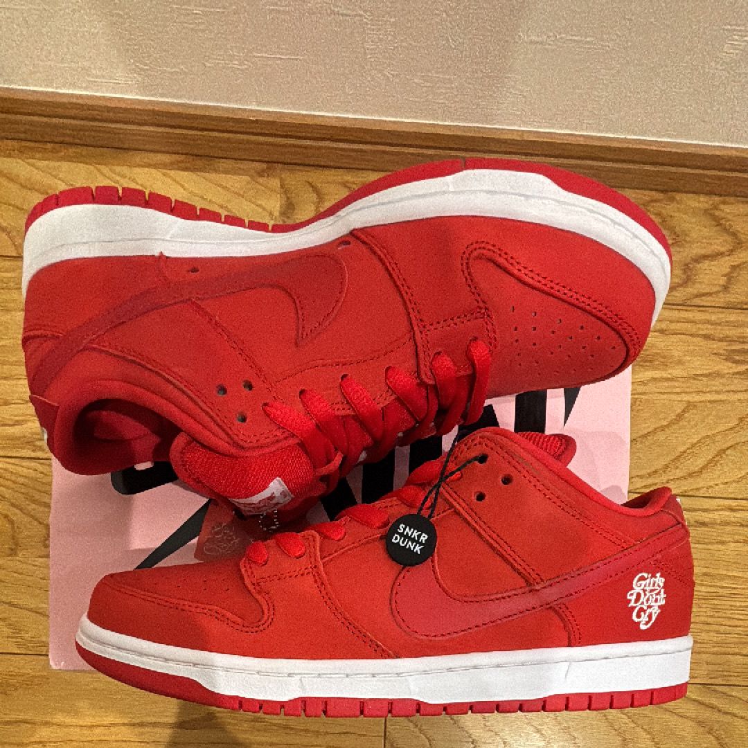 Girls Don't Cry × Nike SB Dunk Low Pro QS "Red" / VERDY