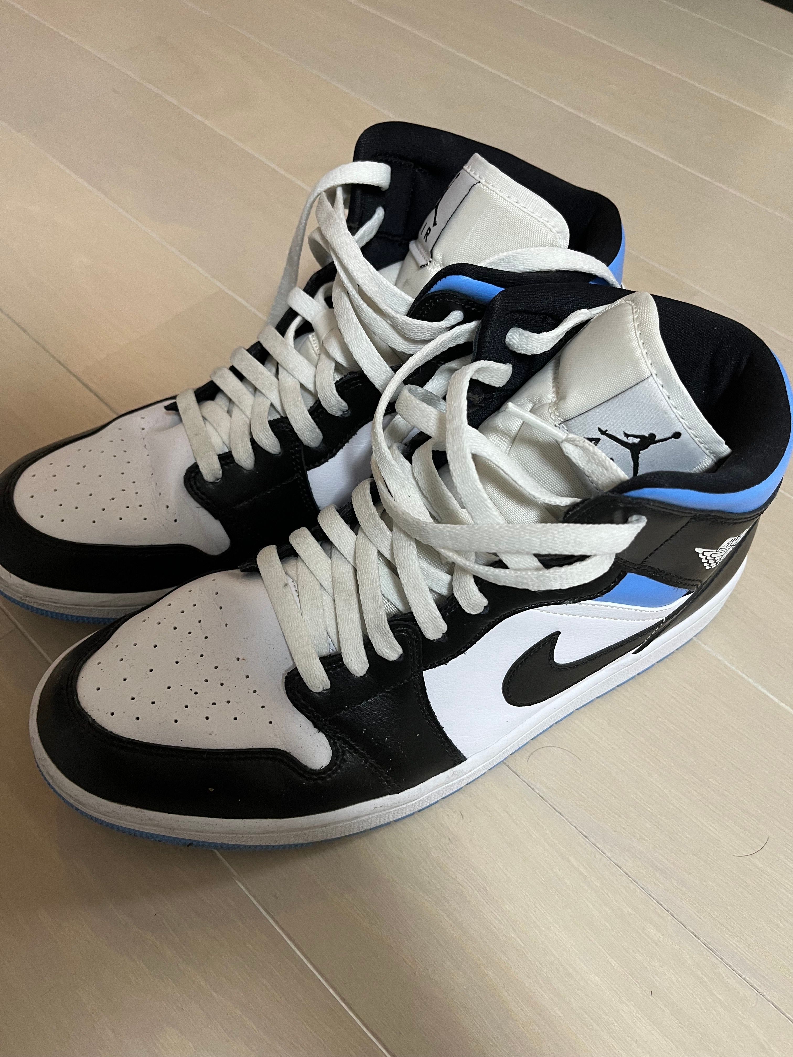 Nike Women's Air Jordan 1 Mid "Black/University Blue"