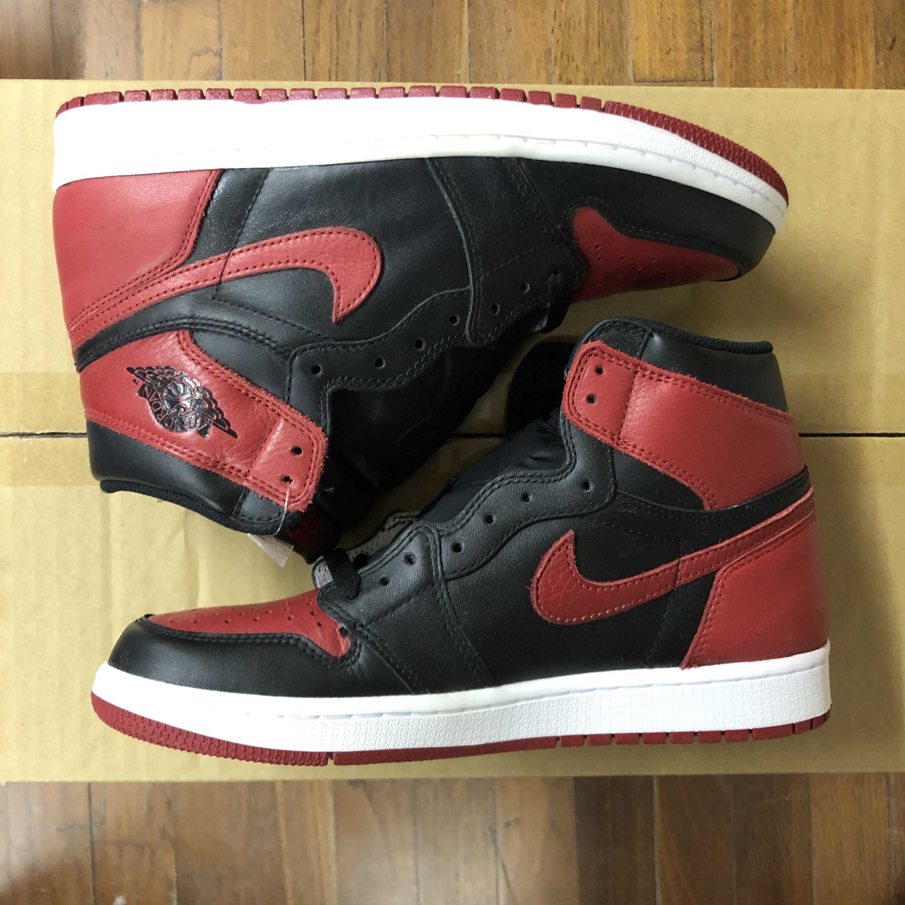 Nike Air Jordan 1 Retro High OG "Bred/Banned" (2016)