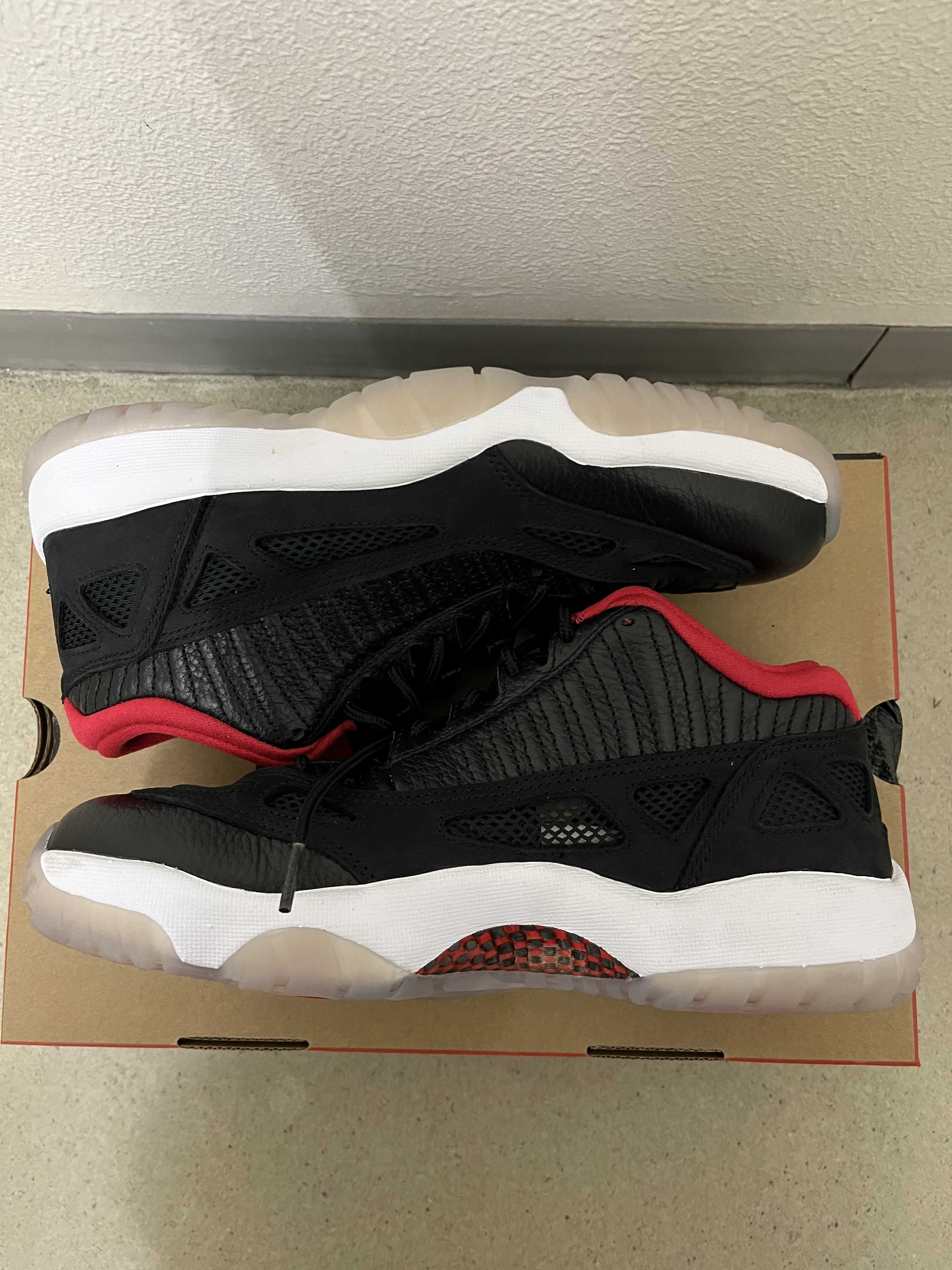 Air Jordan 11 Low IE "Bred"