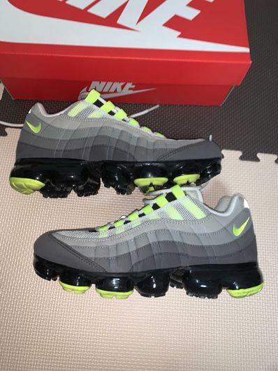Nike Air Vapormax 95 "Neon"