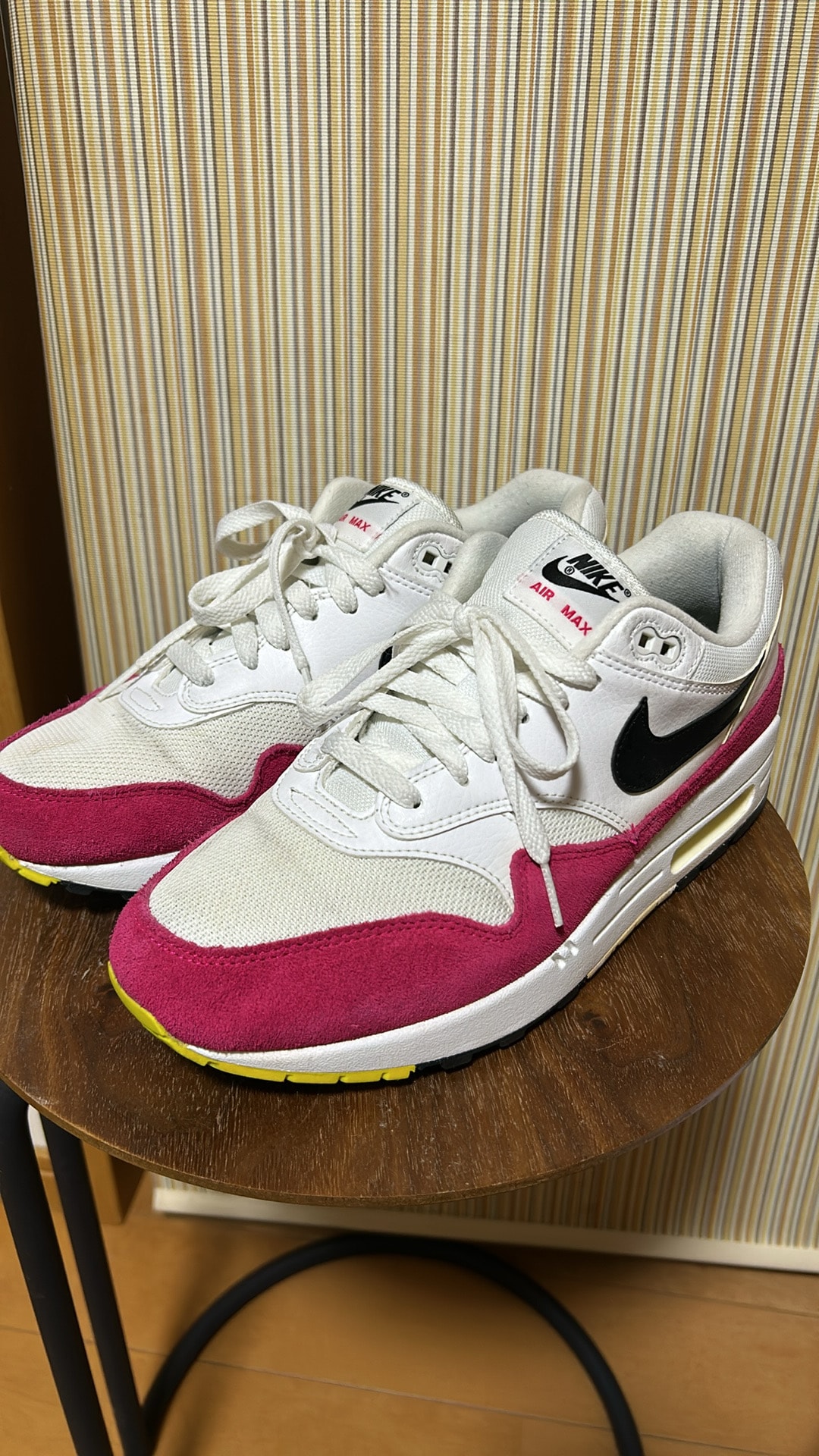 NIKE AIR MAX 1 "WHITE BLACK VOLT RUSH PINK"