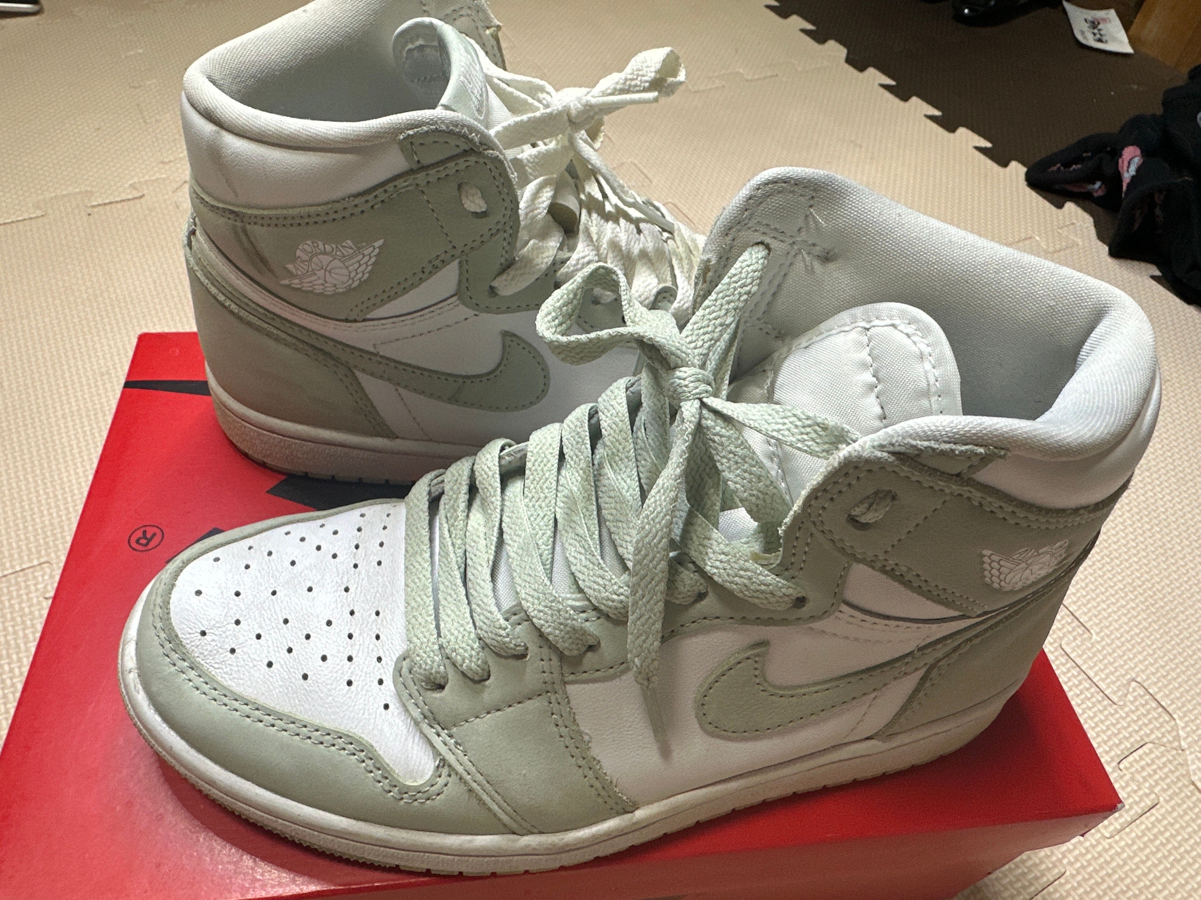 Nike Women's Air Jordan 1 Mid "Spruce Aura"