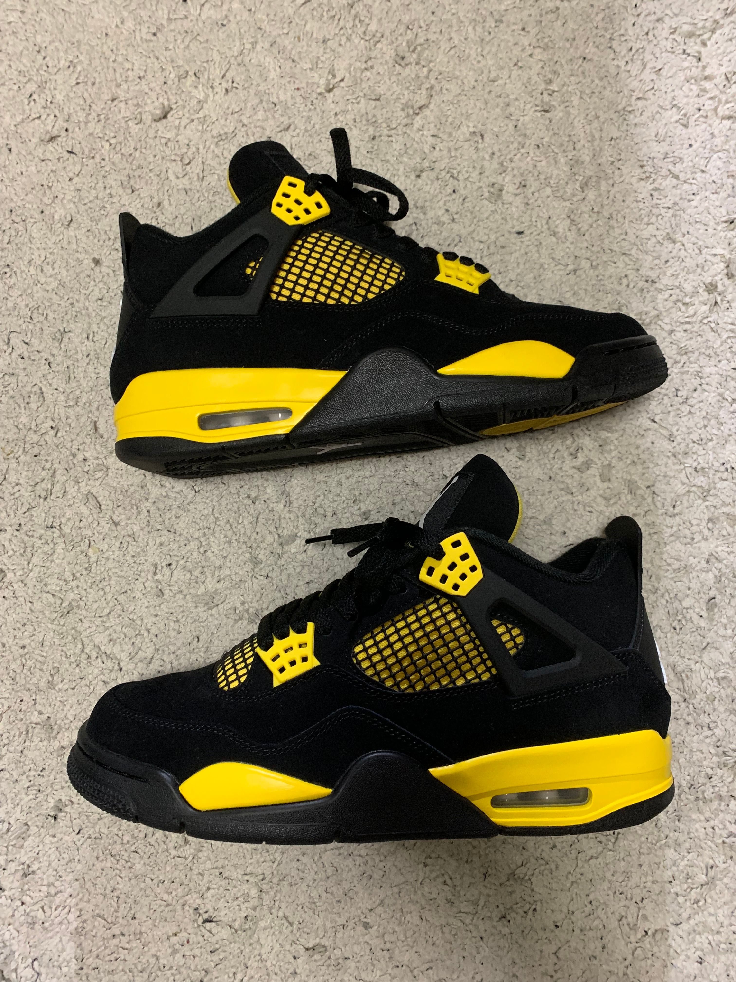 Nike Air Jordan 4 Retro "Thunder"(2023)