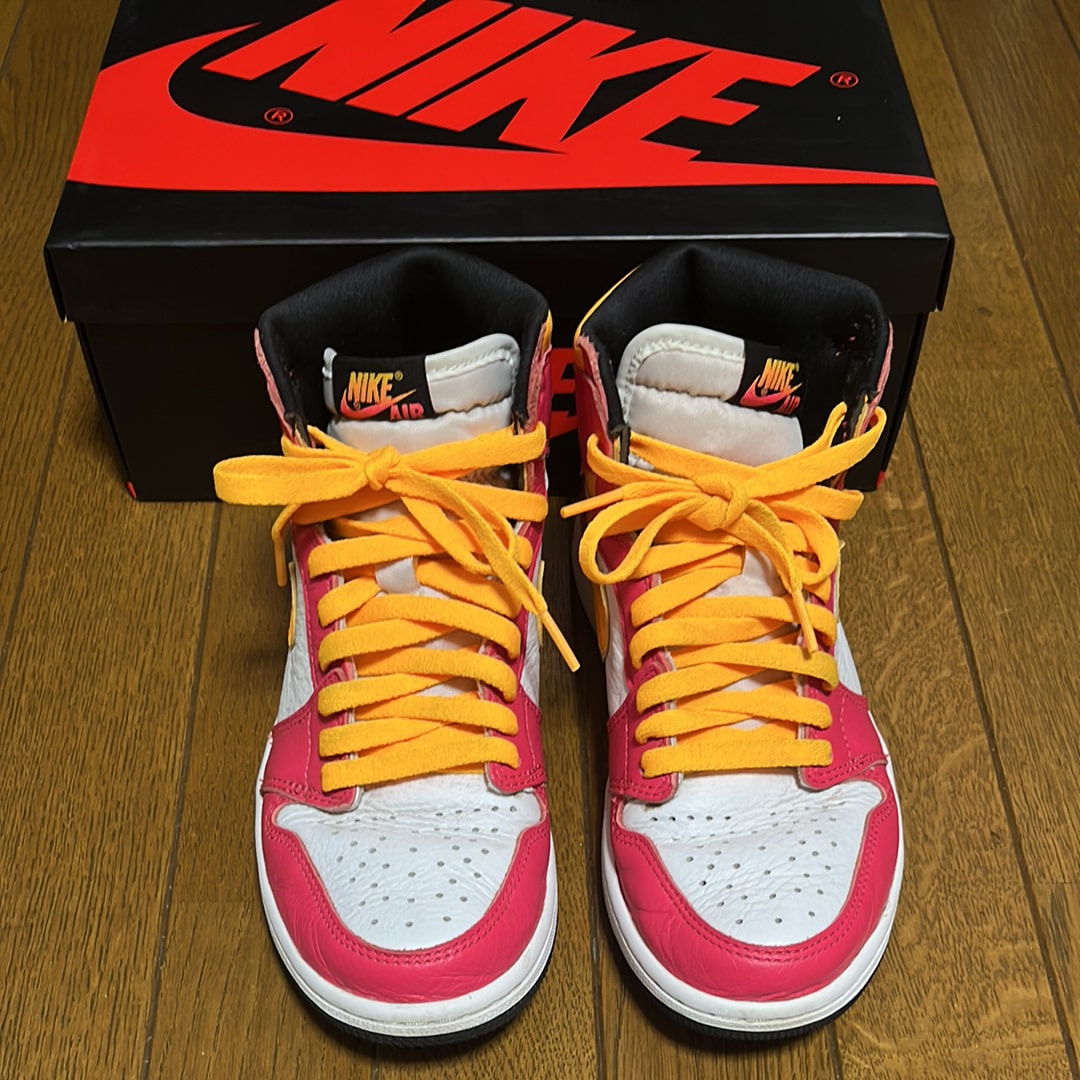 Nike Air Jordan 1 High OG "Light Fusion Red"
