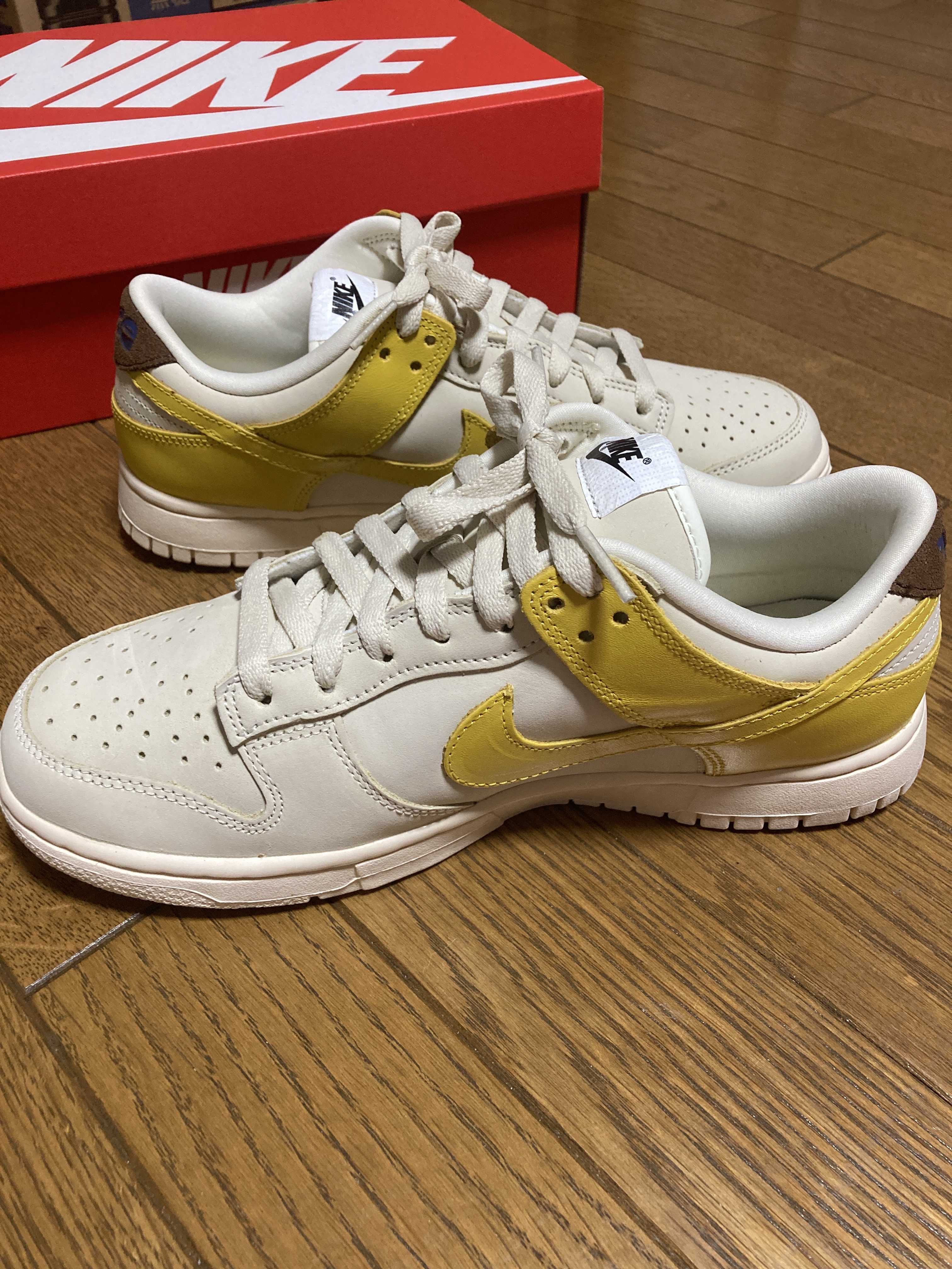 Nike Women's Dunk Low "Banana"