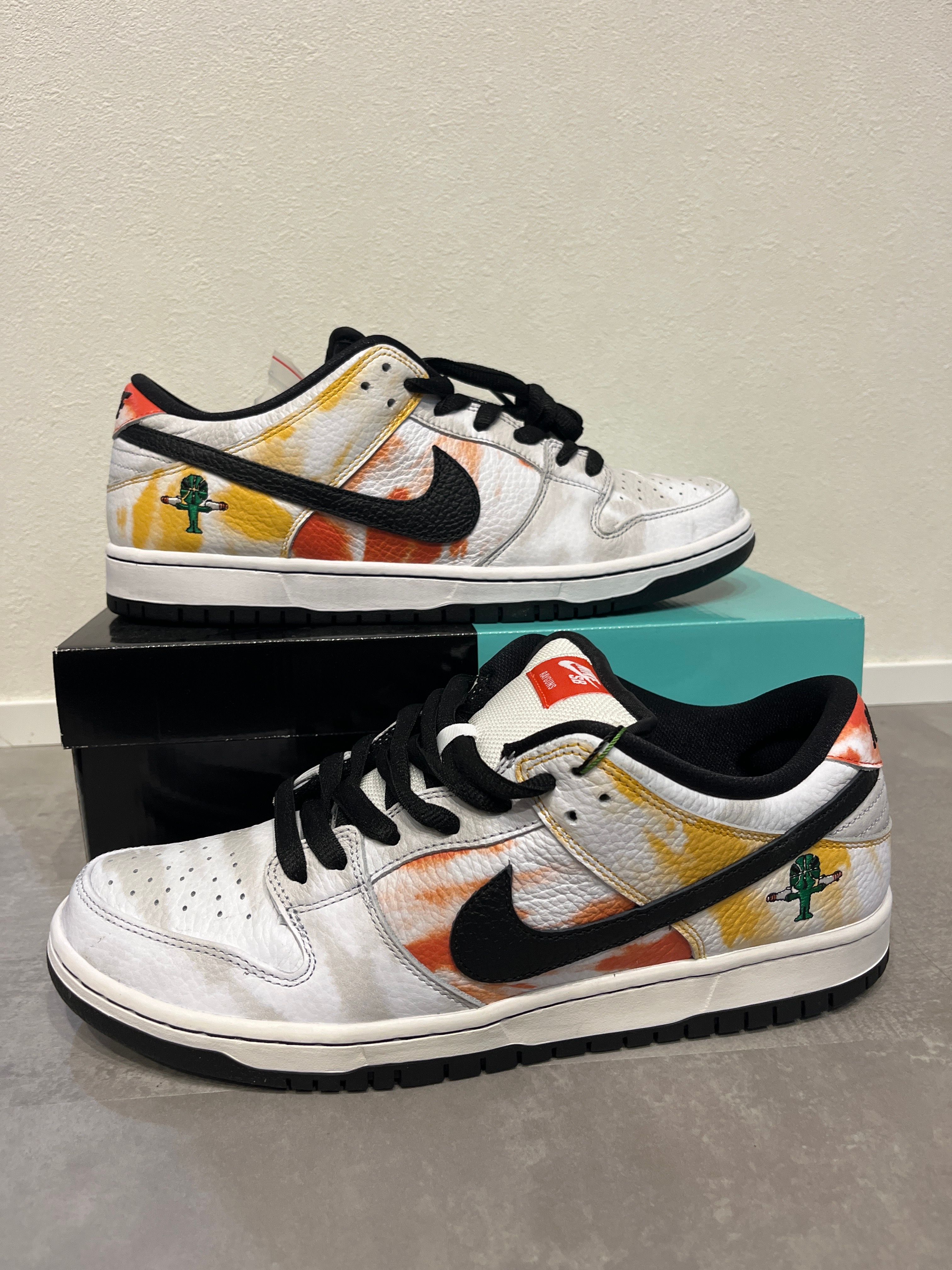 Nike SB Dunk Low "Raygun Tie-Dye/White"
