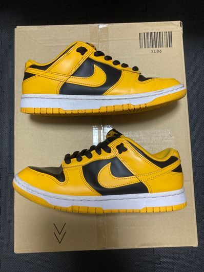 Nike Dunk Low "Championship Goldenrod"