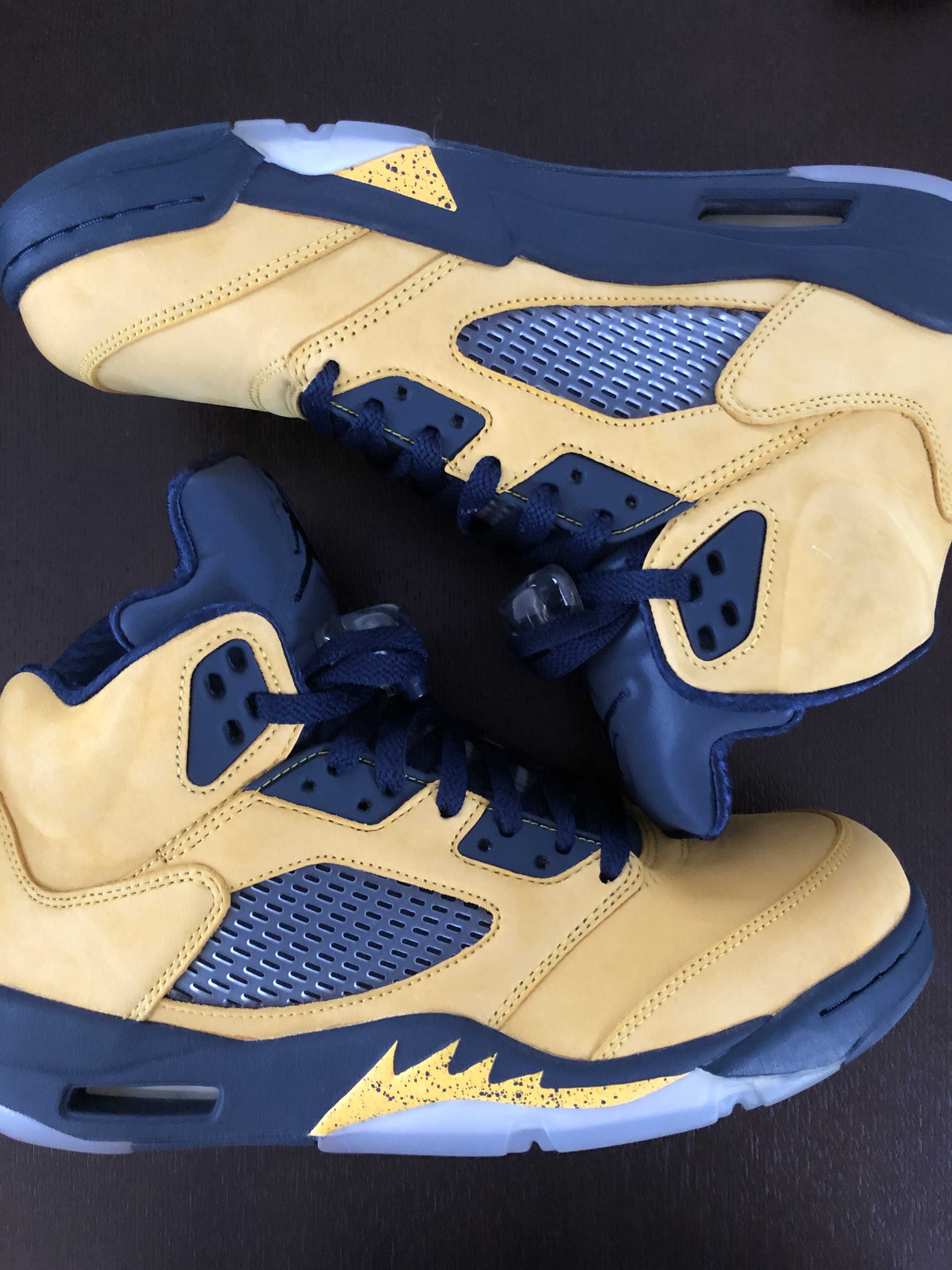 NIKE AIR JORDAN 5 "MICHIGAN"
