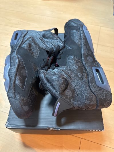 NIKE Women's AIR JORDAN 6 "SINGLES DAY"