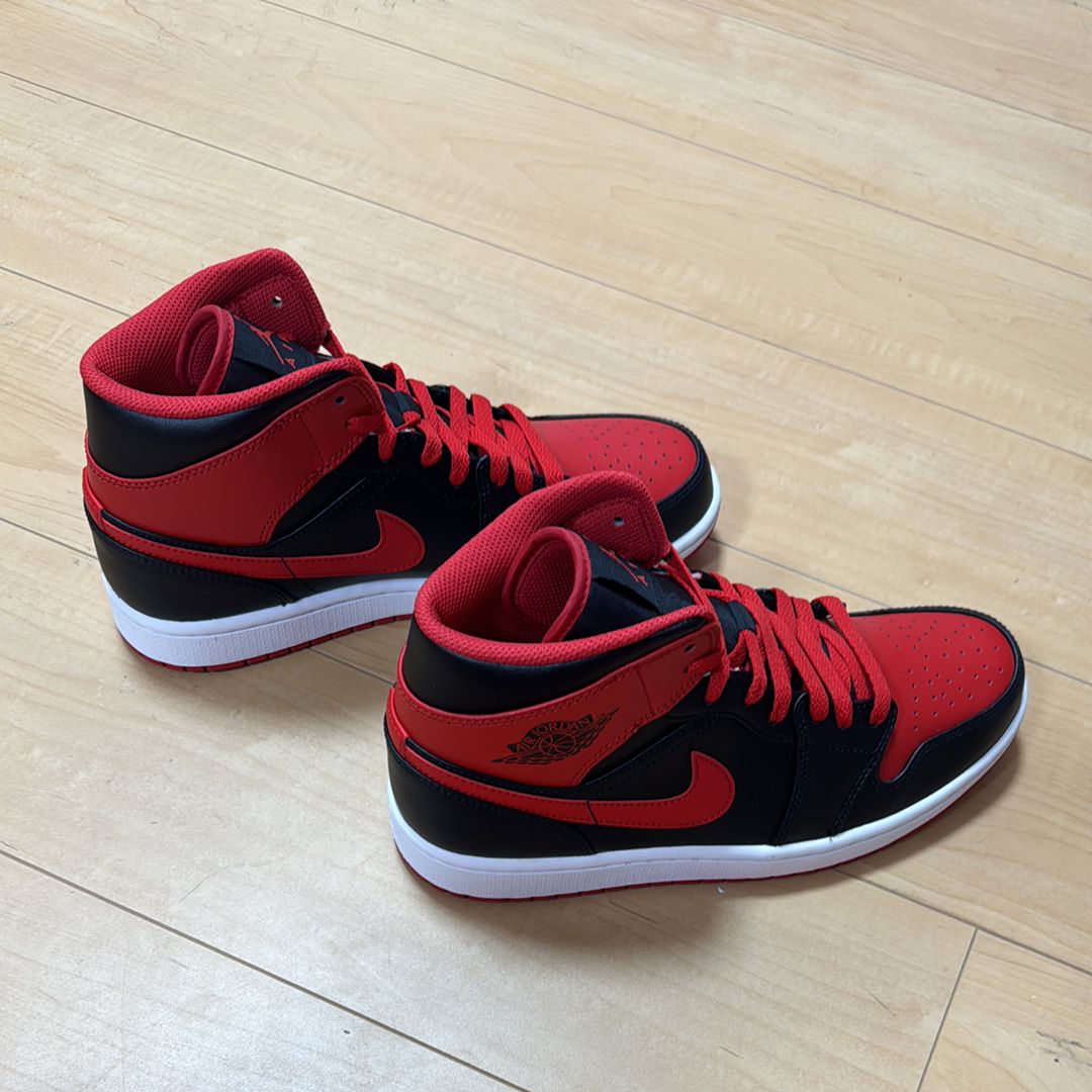 Nike Air Jordan 1 Mid "Bred Toe"