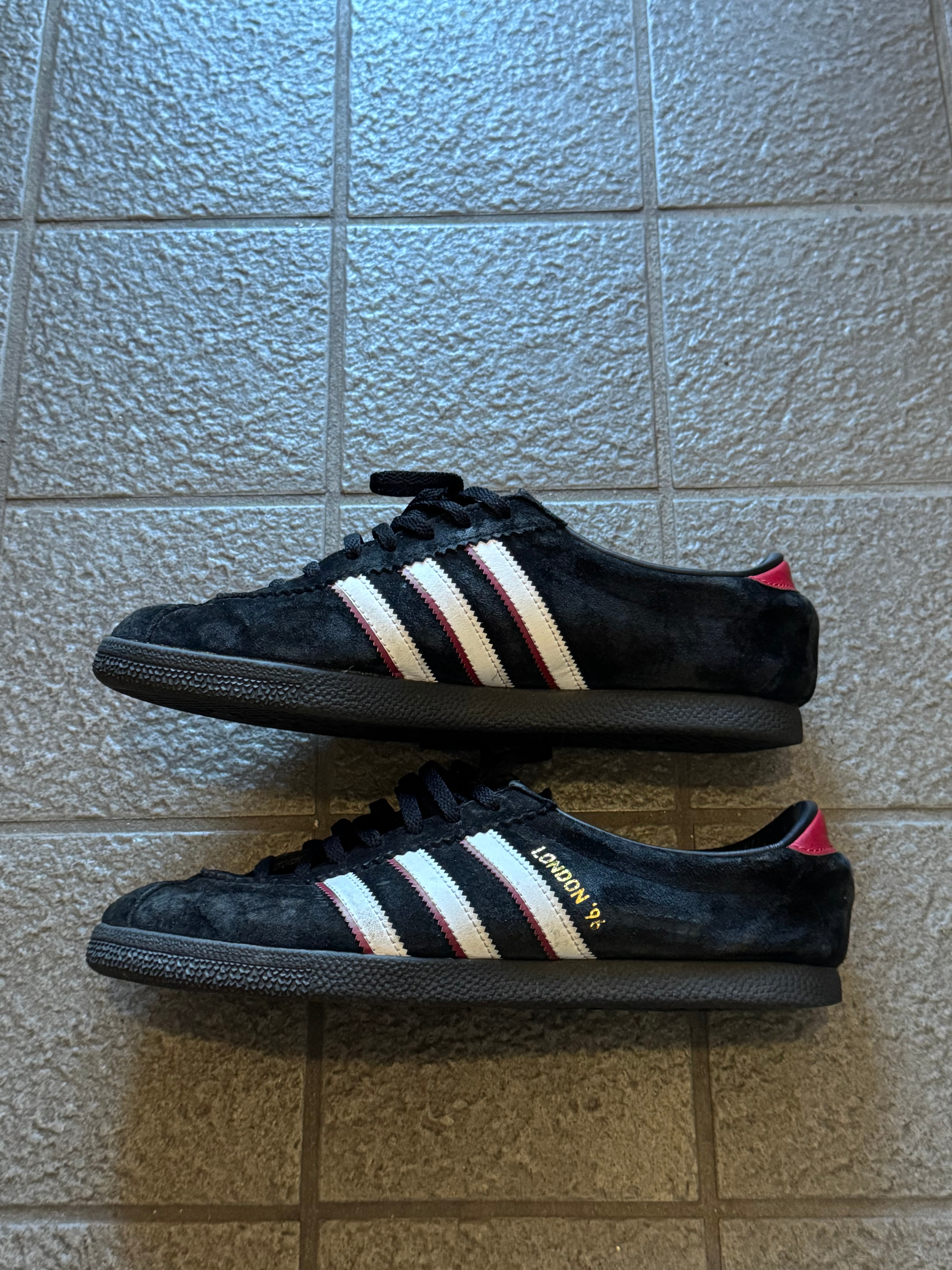 adidas London 96 "Core Black/Footwear White/Better Scarlet"