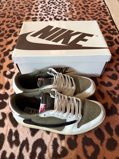 Travis Scott × Nike Air Jordan 1 Low OG SP "Reverse Olive"