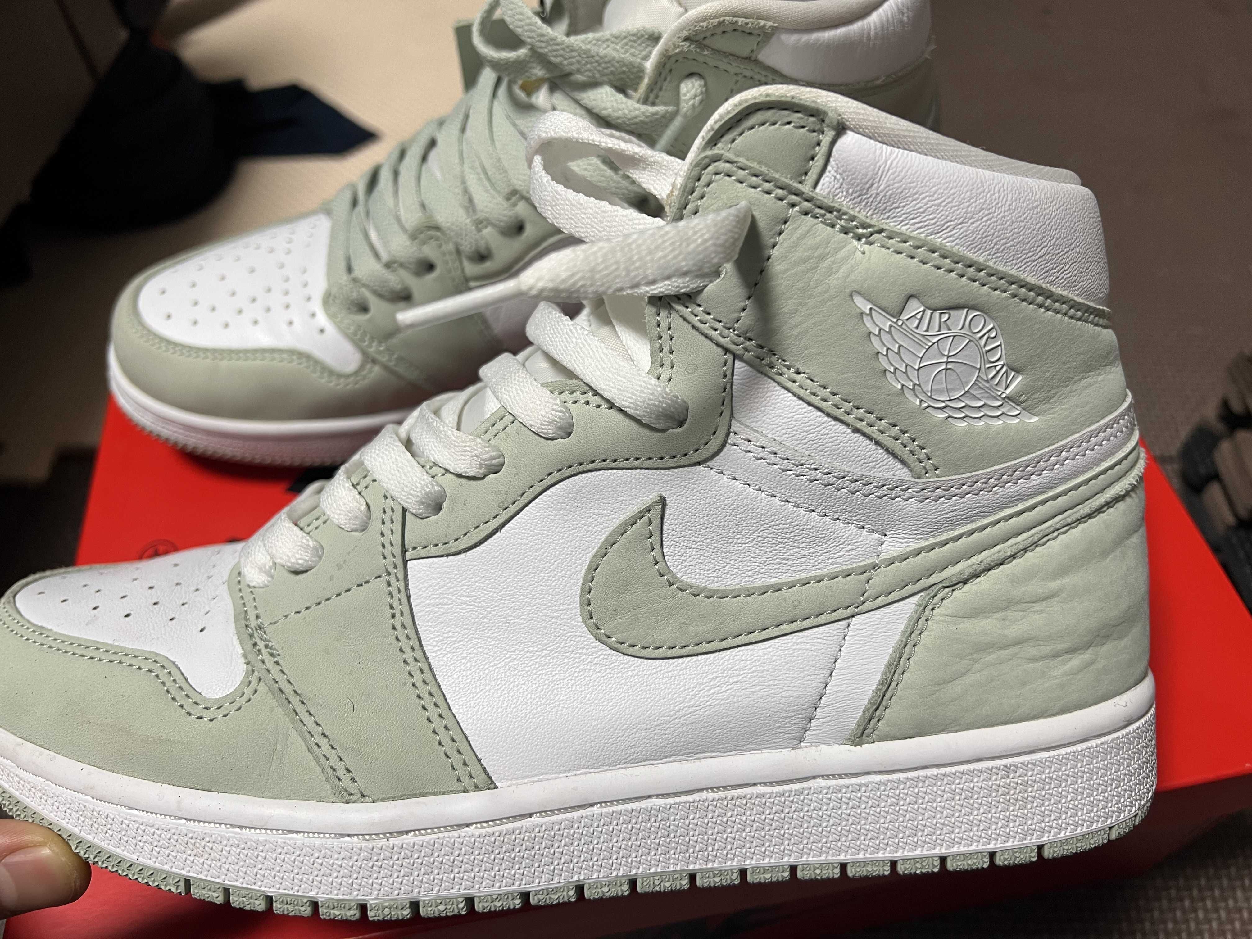 Nike Women's Air Jordan 1 High OG "Seafoam"