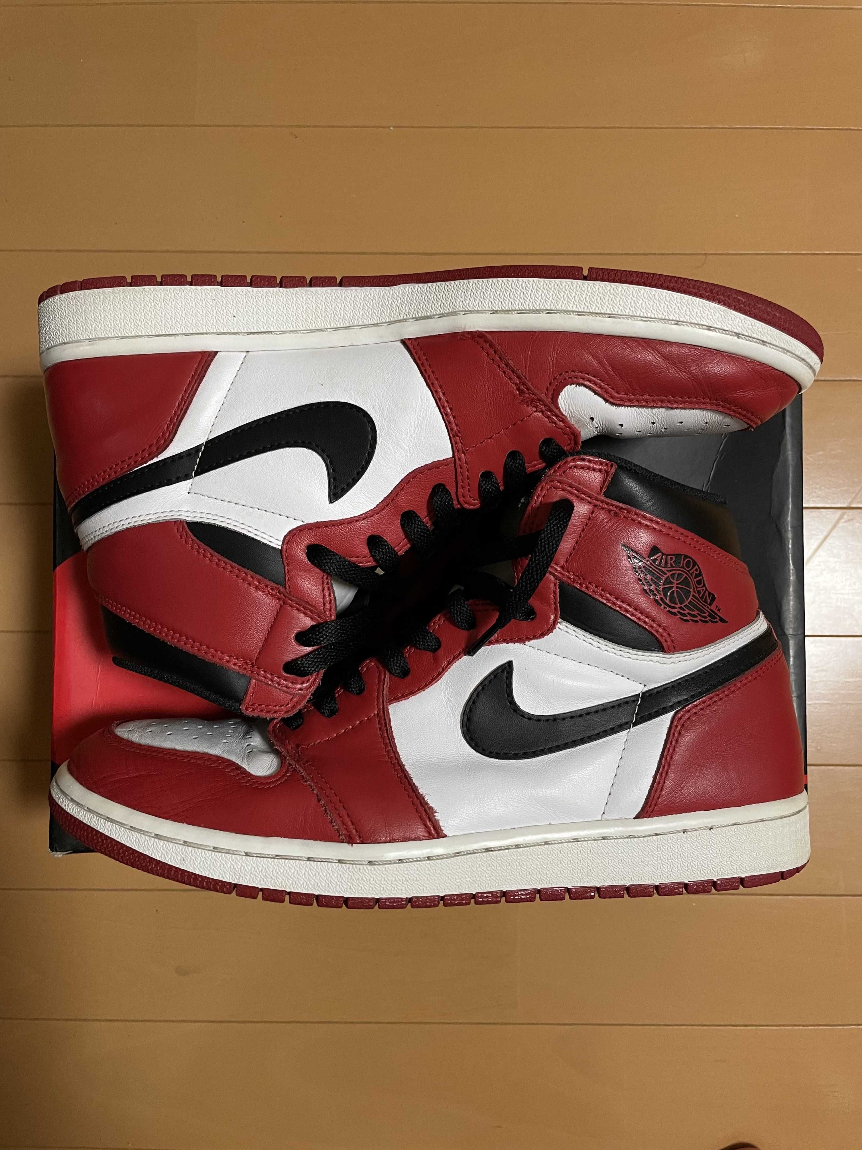 Nike Air Jordan 1 Retro High "Chicago" (2015)