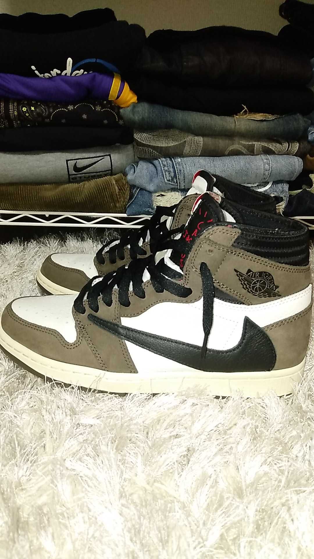 Travis Scott × Nike Air Jordan 1 Retro High OG TS SP "Sail/Dark Mocha"