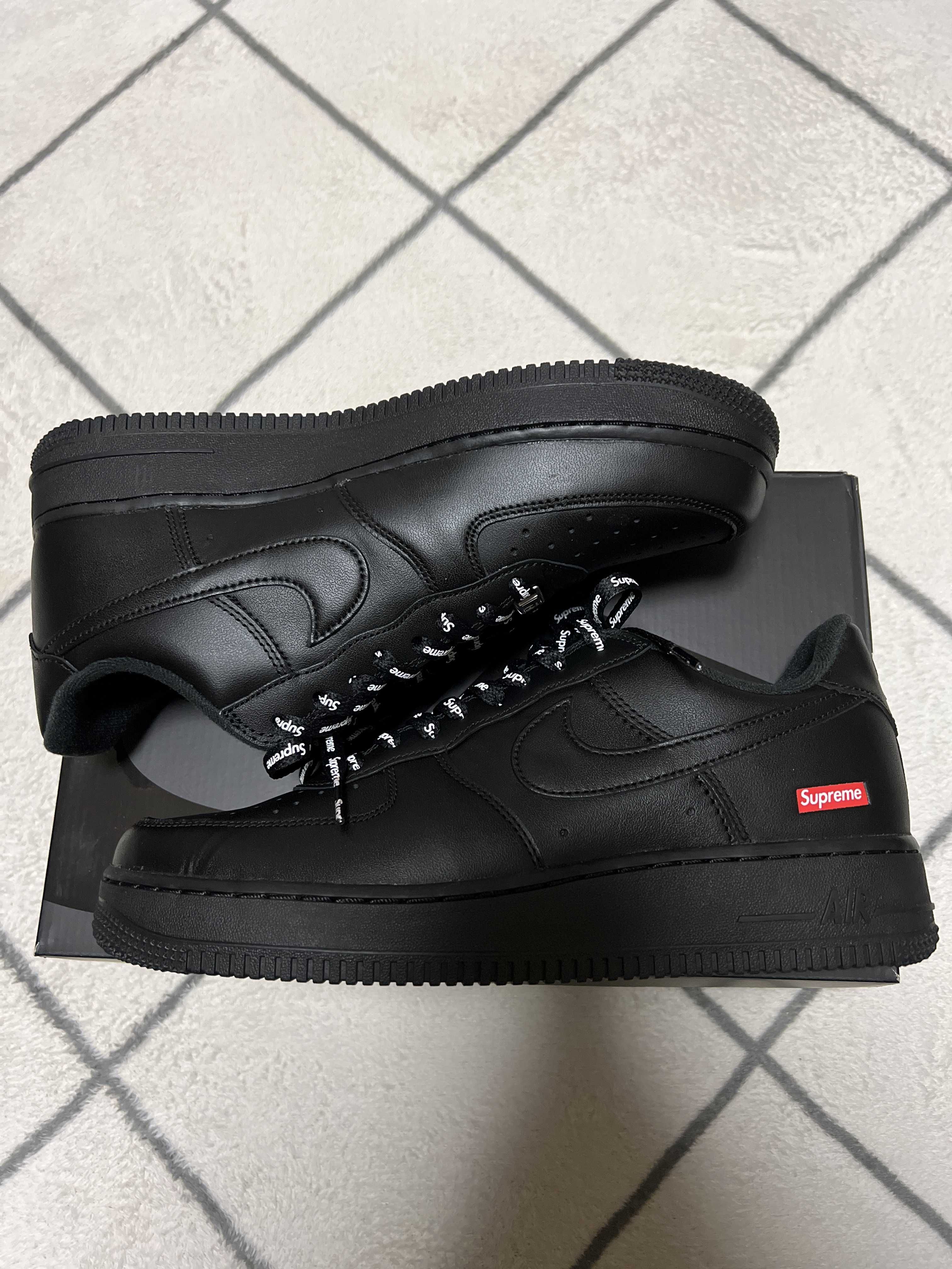Supreme × Nike Air Force 1 Low "Black"