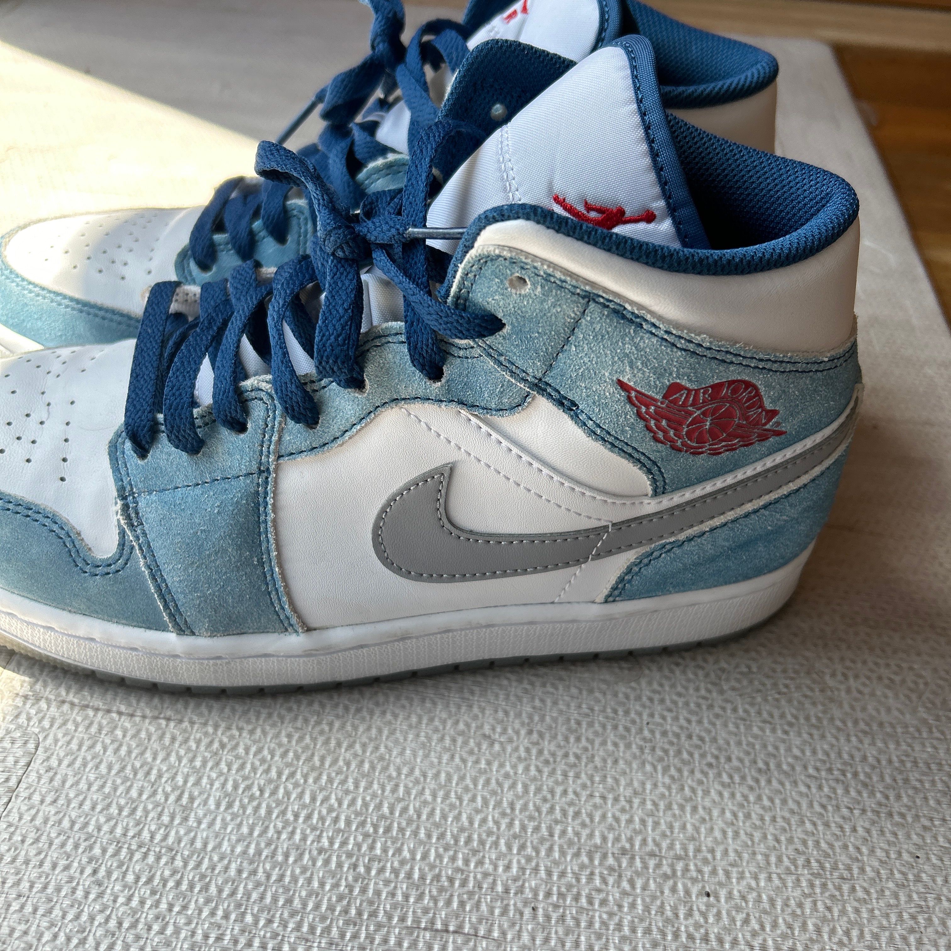 Nike Air Jordan 1 Mid SE "White/Hyper Royal/Red"