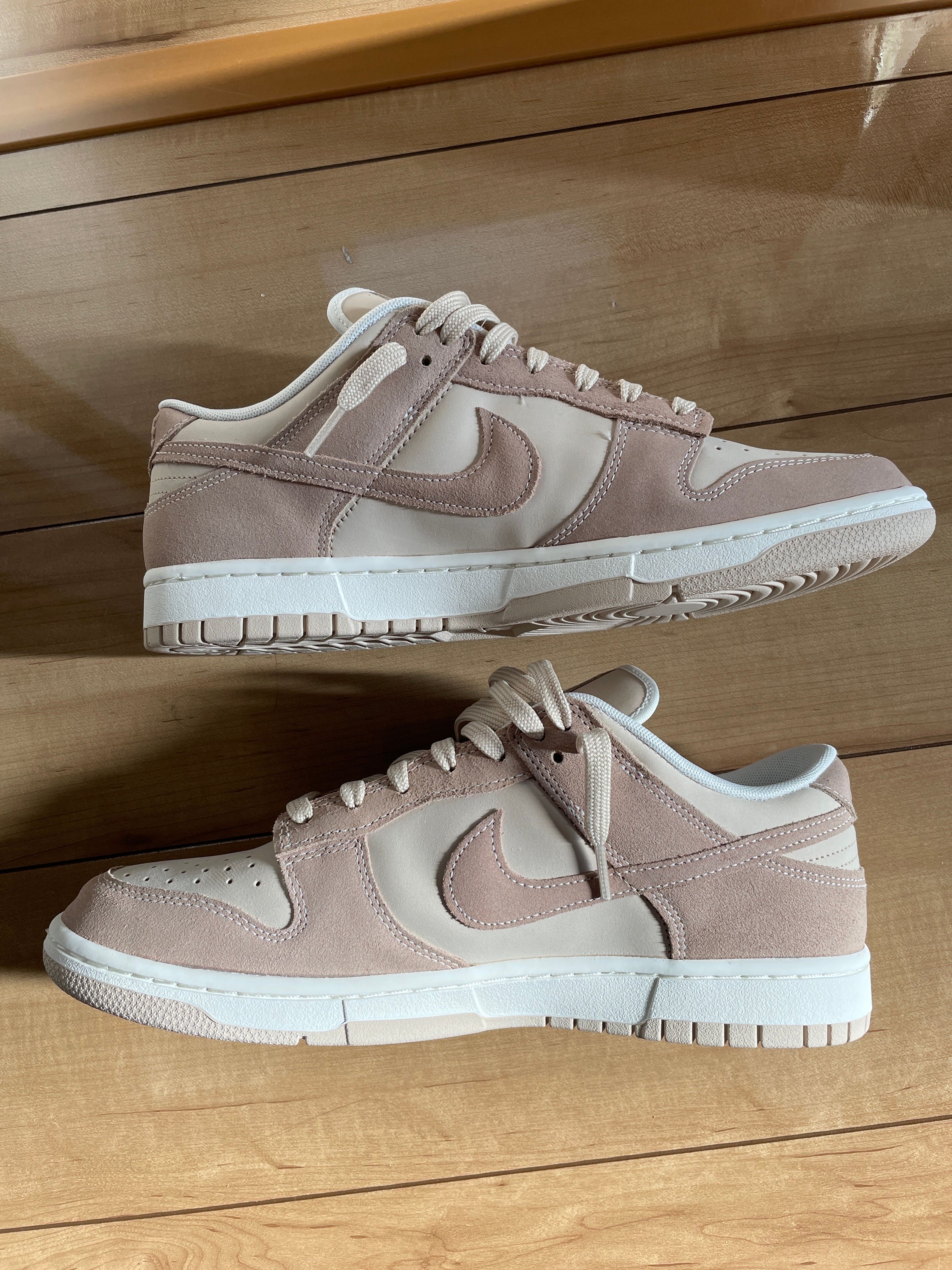 Nike Women's Dunk Low SE "Sanddrift"