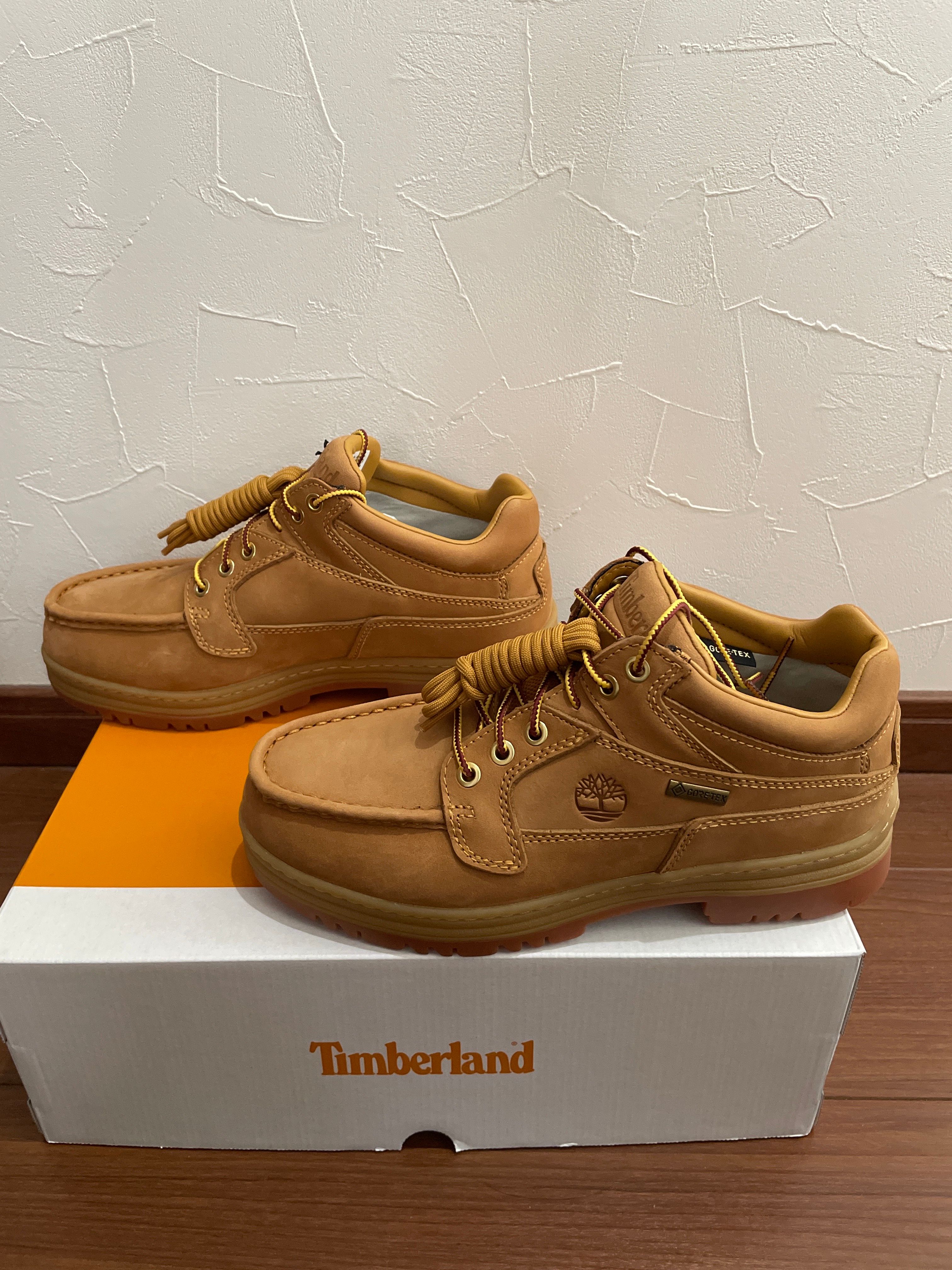 BEAMS × Timberland Heritage GORE-TEX Moc Toe Mid "Wheat"