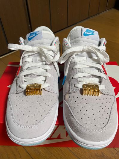 Nike Dunk Low "Barber Shop Grey"