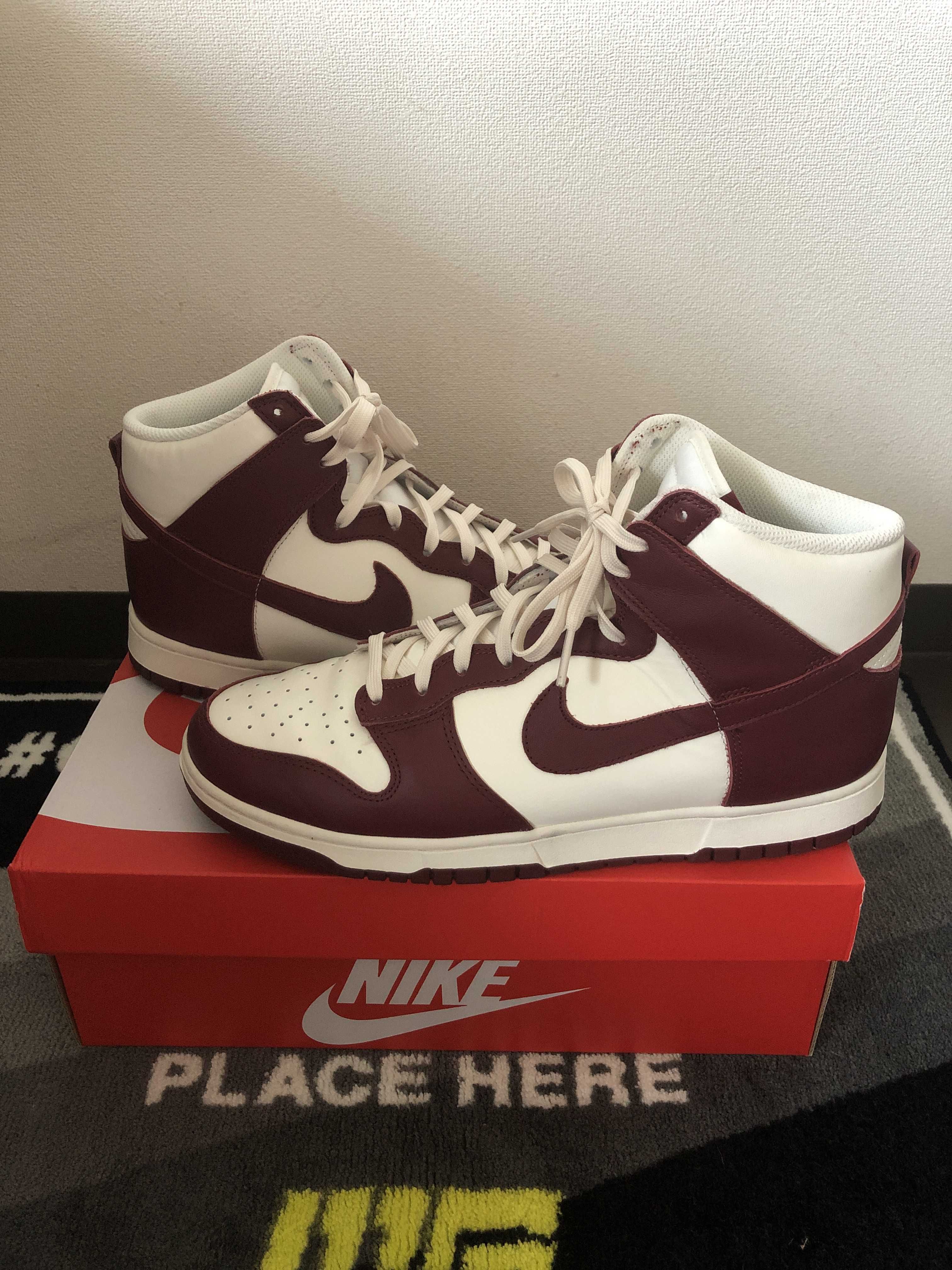 NIKE Women's DUNK HIGH "TEAM RED"