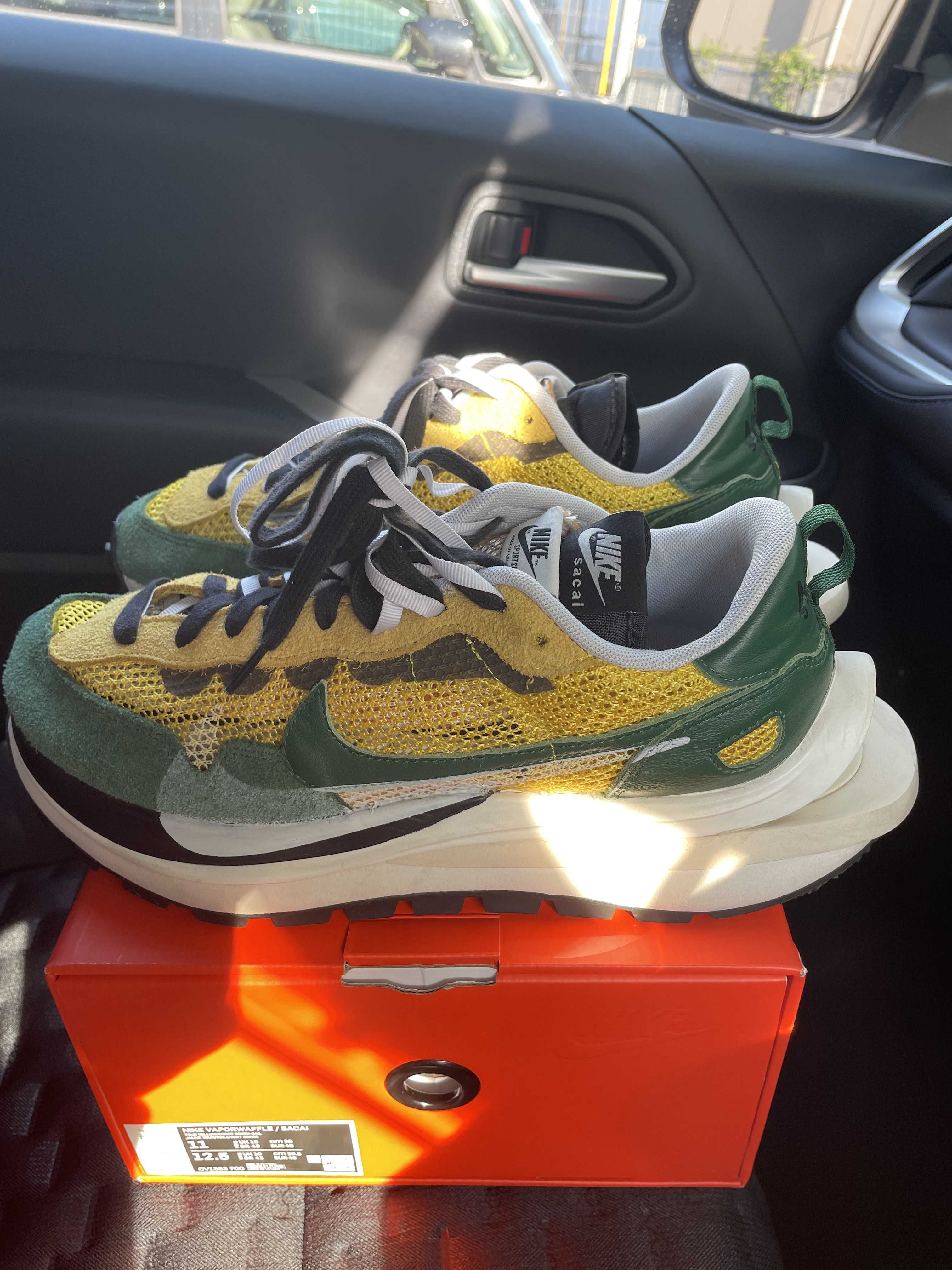 sacai × Nike Vapor Waffle "Tour Yellow/Stadium Green-Sail"