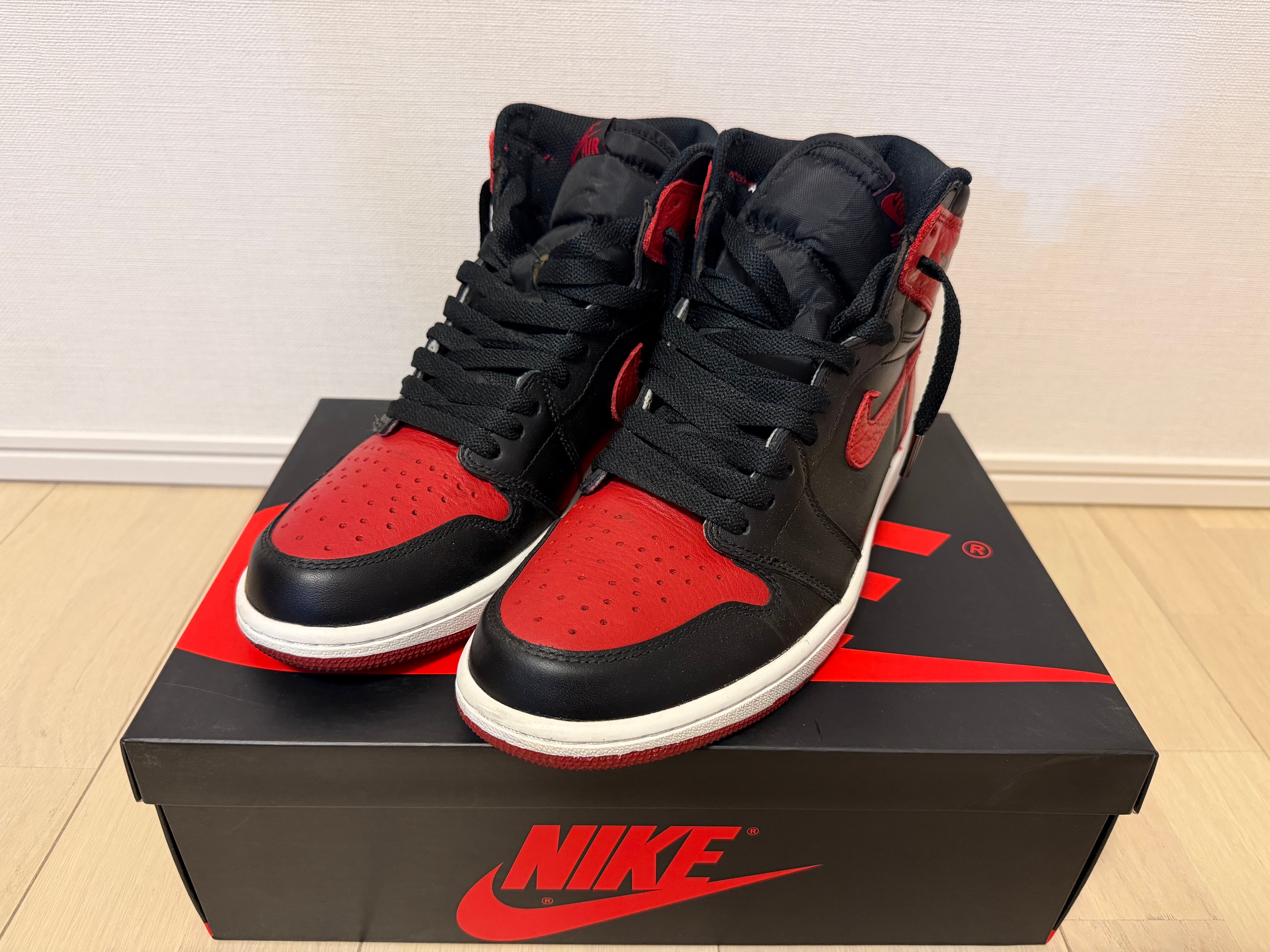 Nike Air Jordan 1 Retro High OG "Bred/Banned"