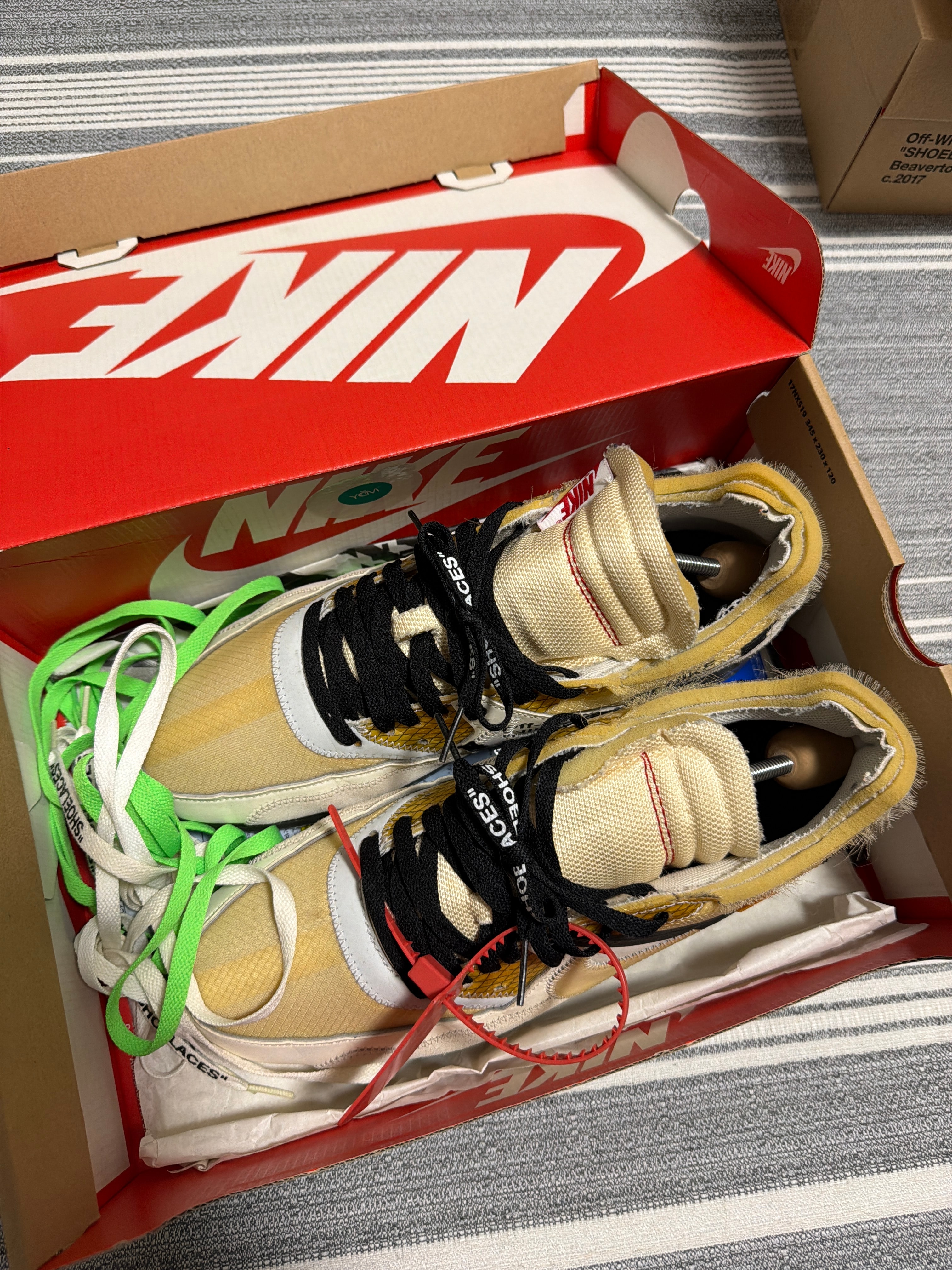 Off-White × Nike Air Max 90 "The 10/Sail"