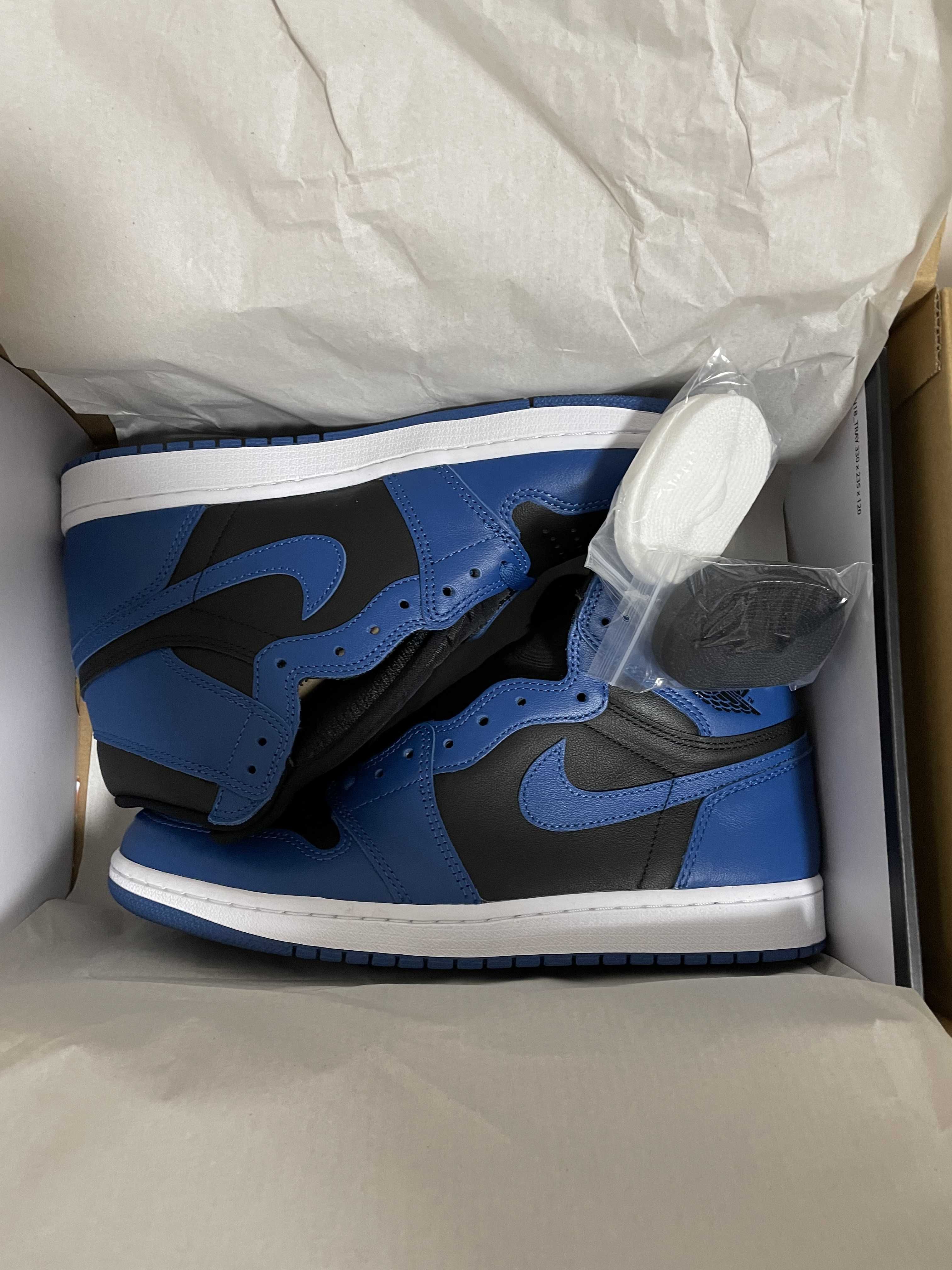 Nike Air Jordan 1 Retro High OG "Dark Marina Blue"