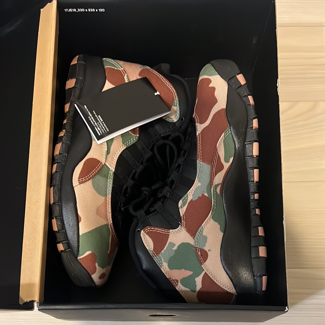 ナイキ エアジョーダン10 レトロ "ダック カモ" ブラック/クレー